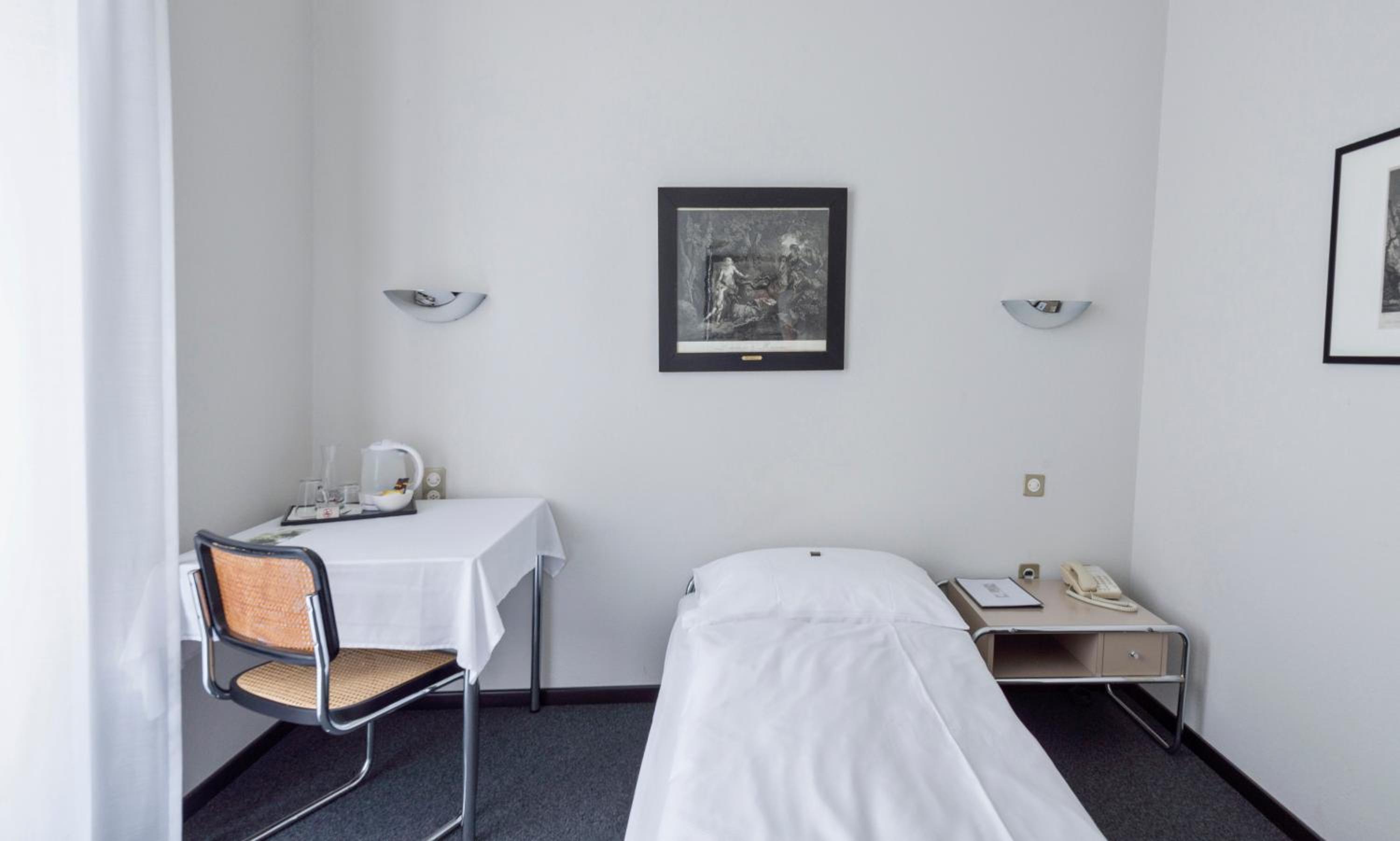 Standard Single Room with Shared Bathroom - Annex