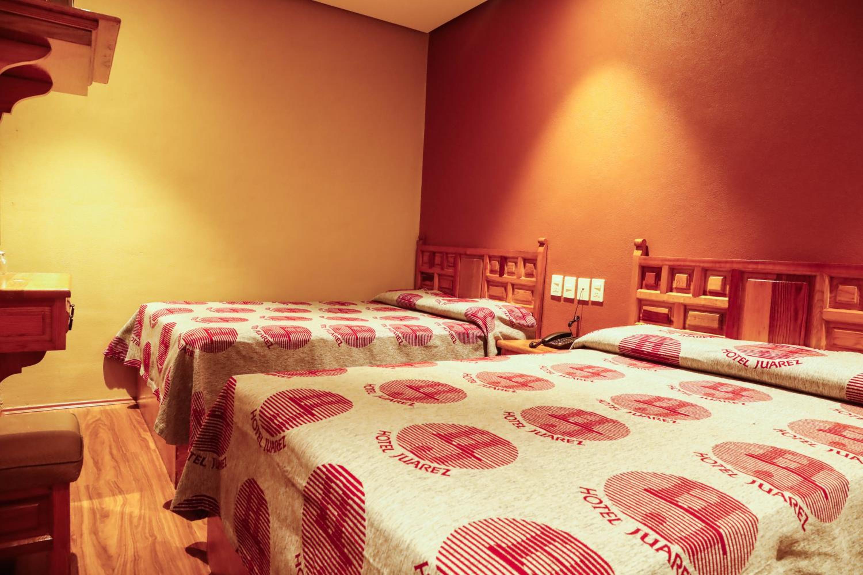 Double Room with Two Double Beds - Photo 1