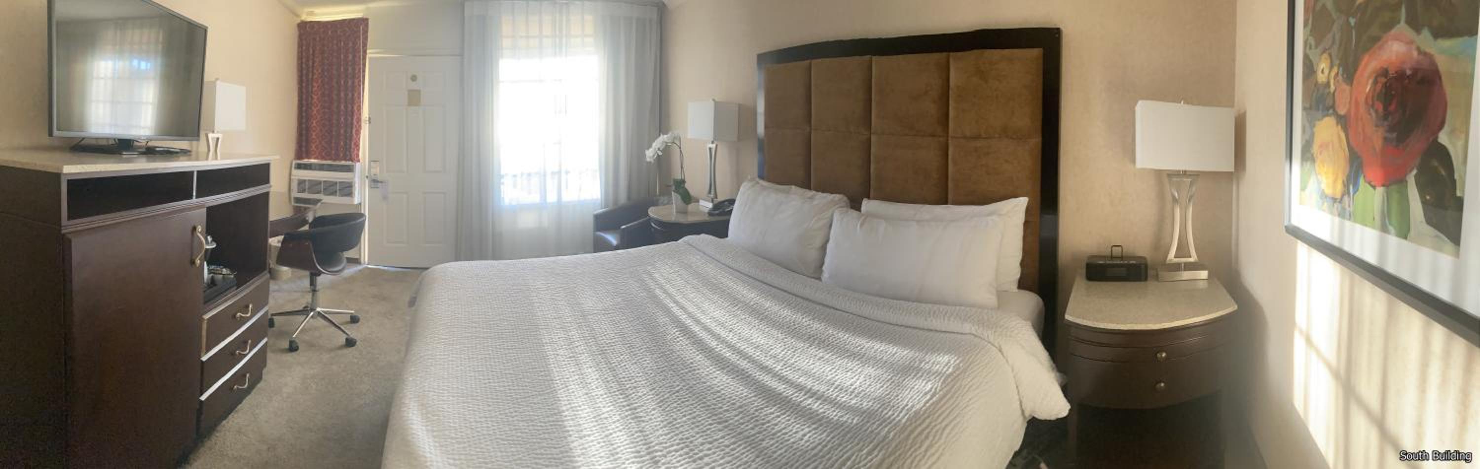 Standard King Room [South Building] - Photo 2