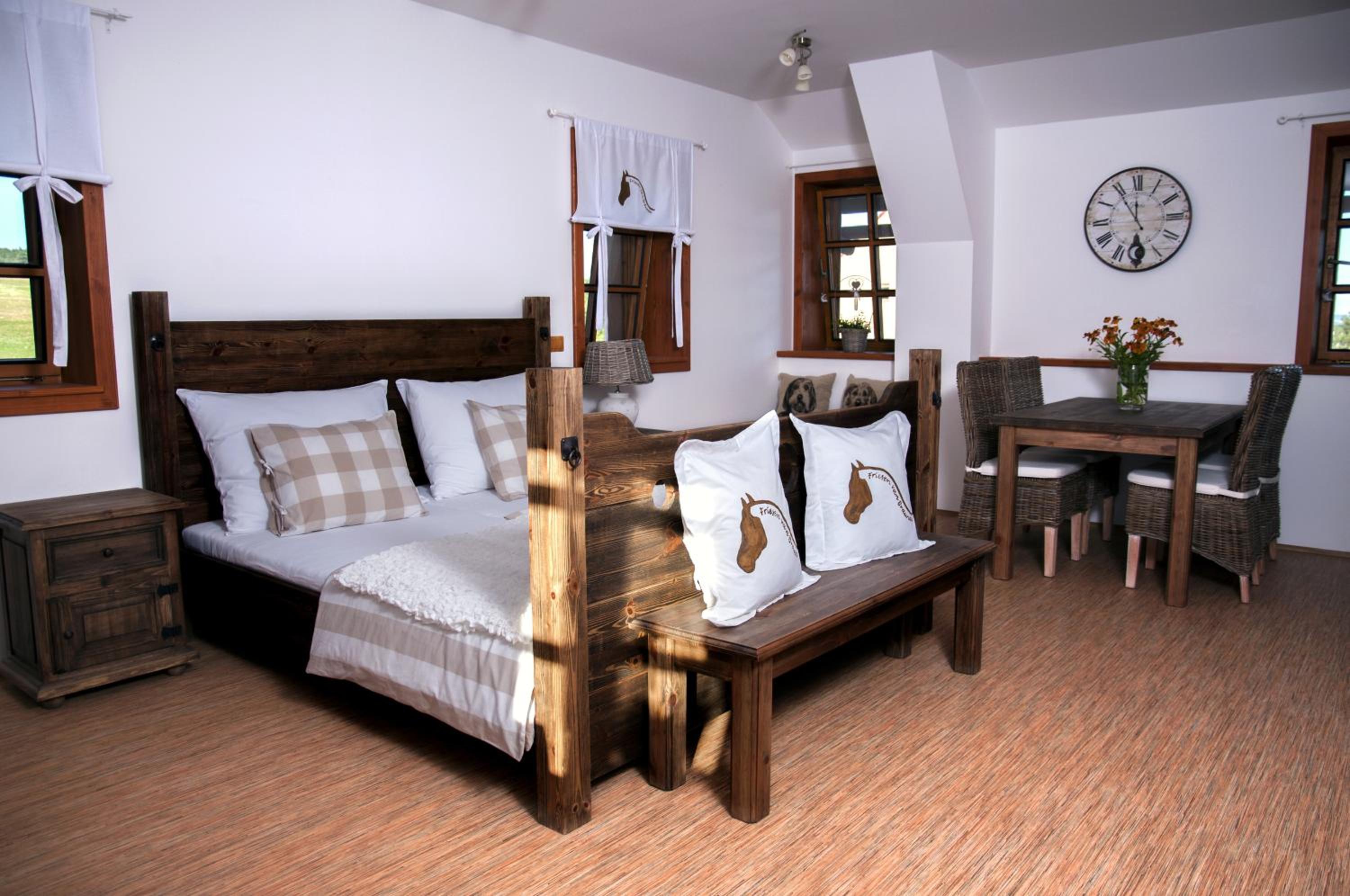 Apartment with Garden View - Photo 1