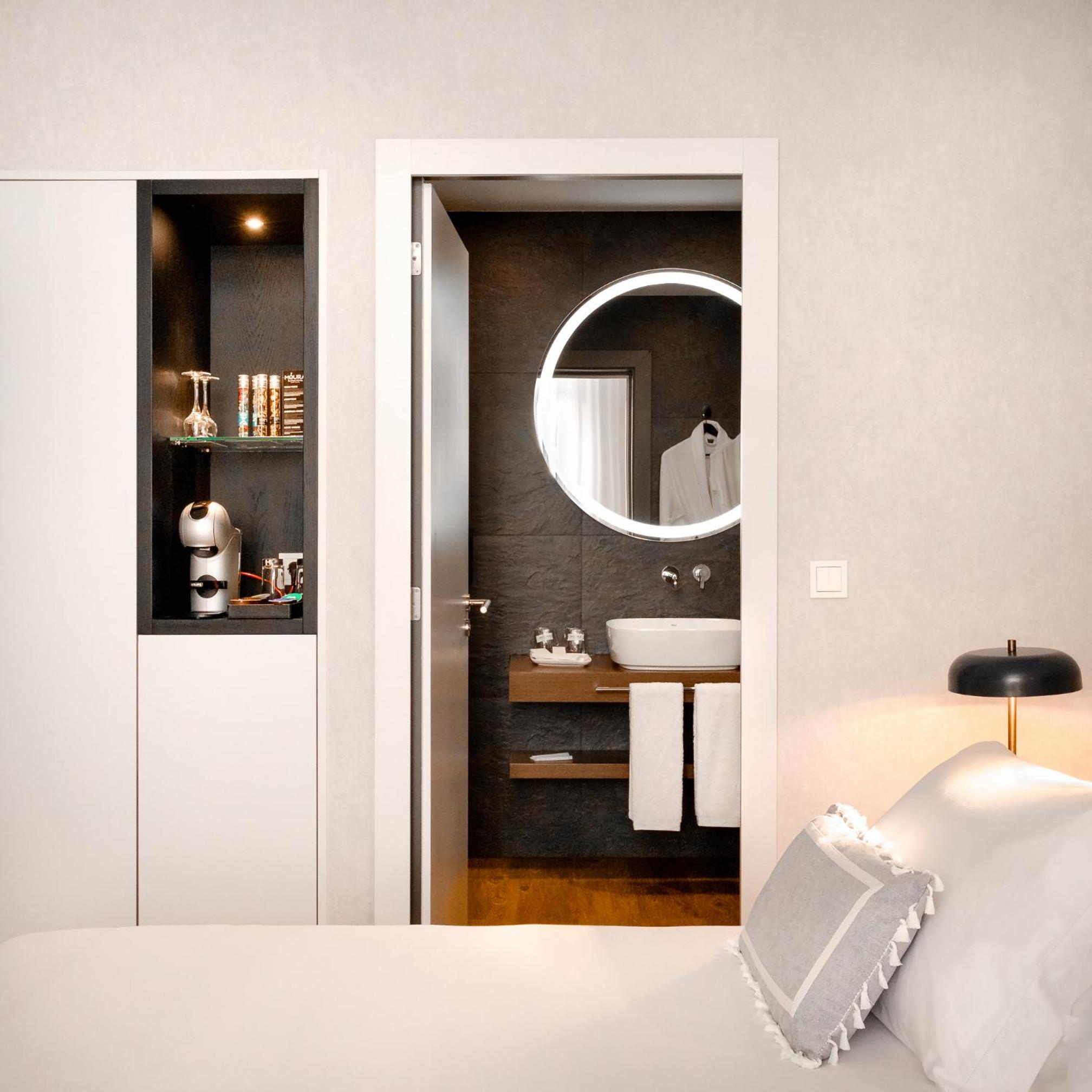 Standard Double Room - Photo 4