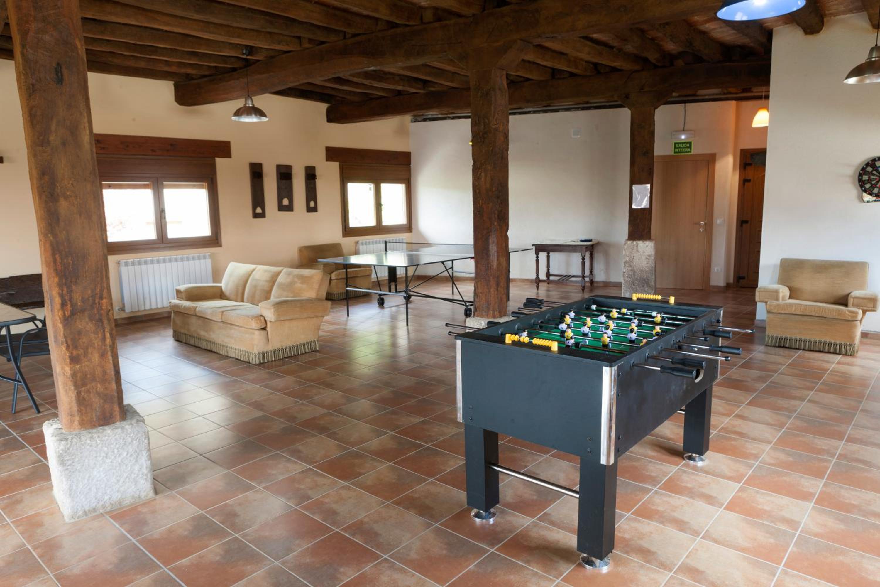 Four-Bedroom House photo 2