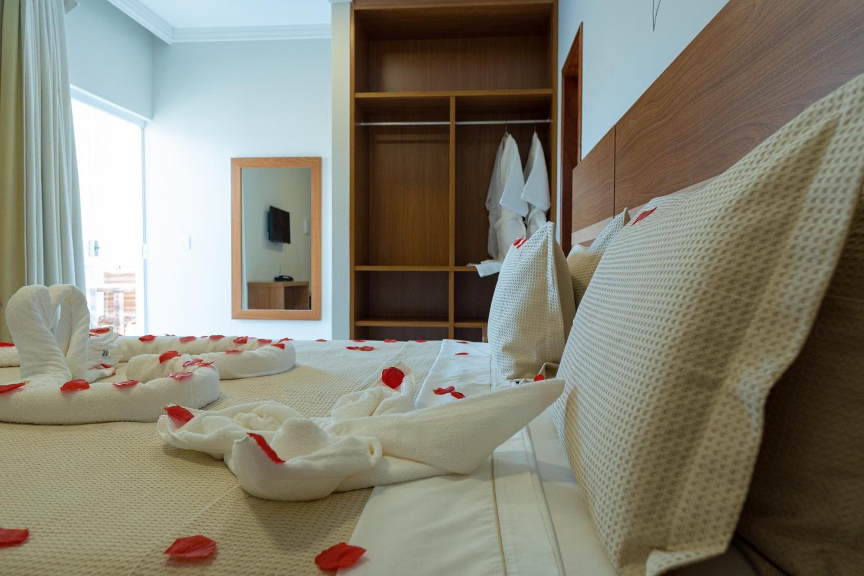 Queen Suite With Spa Bath