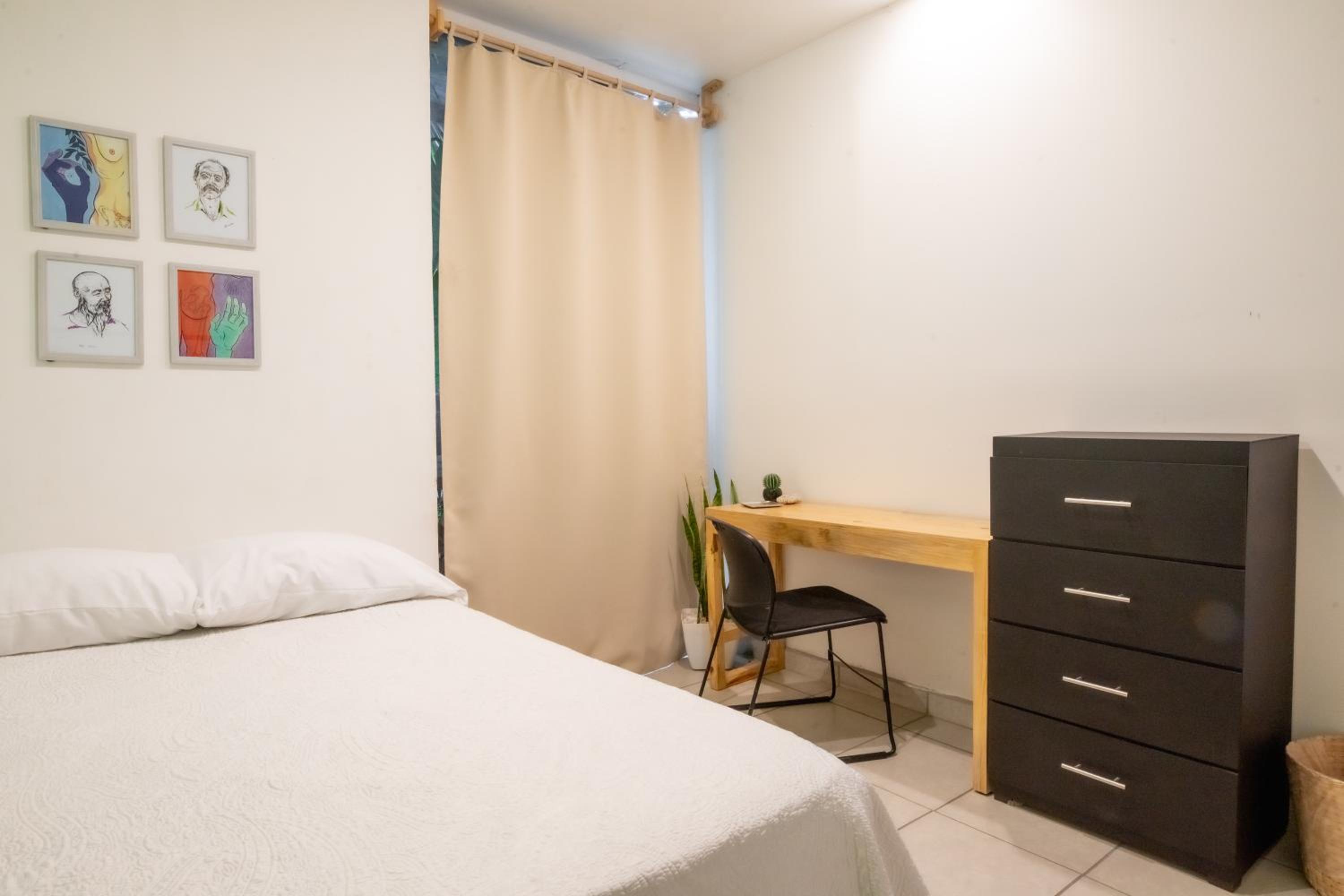 Double Room - Photo 6