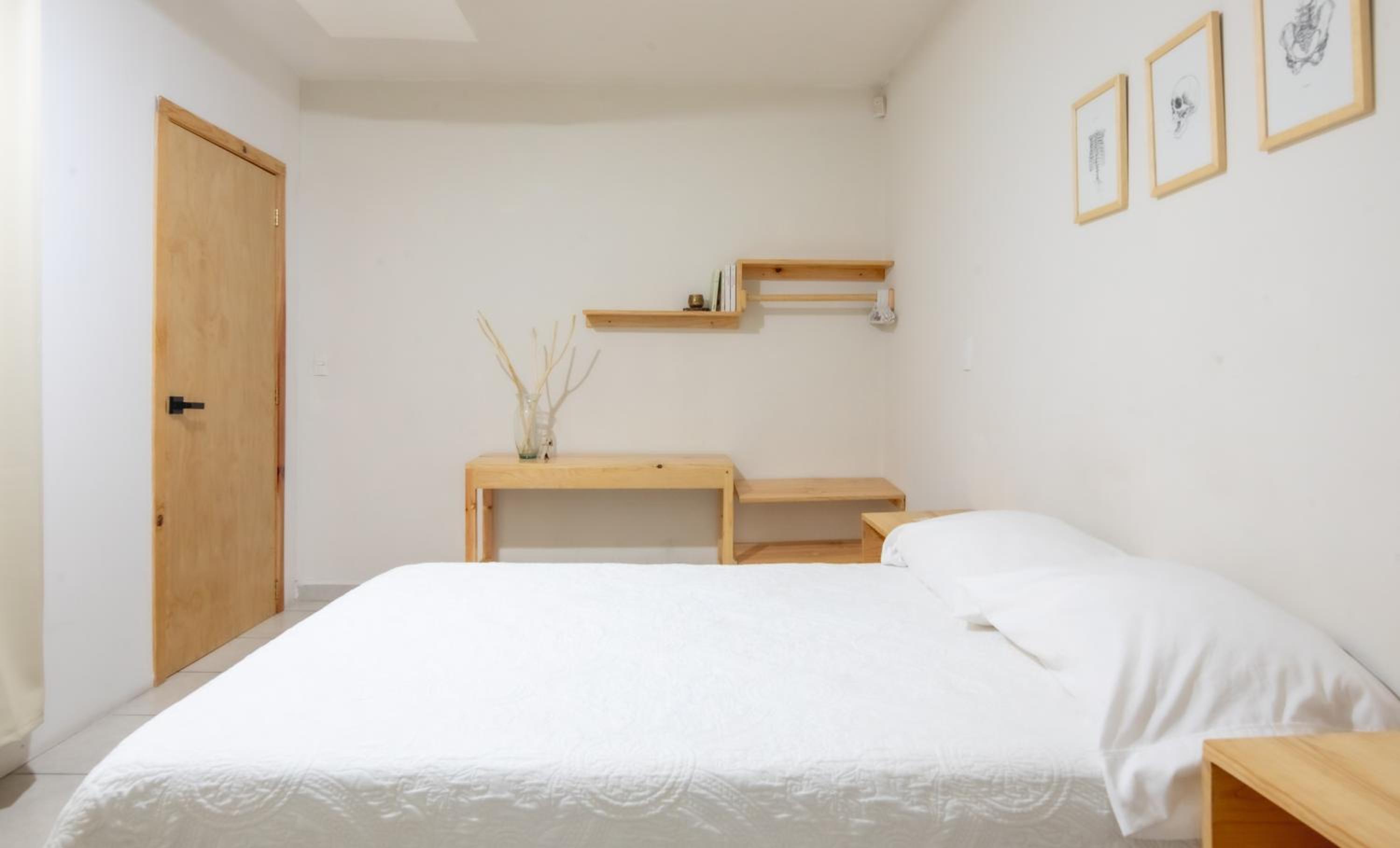 Double Room - Photo 18