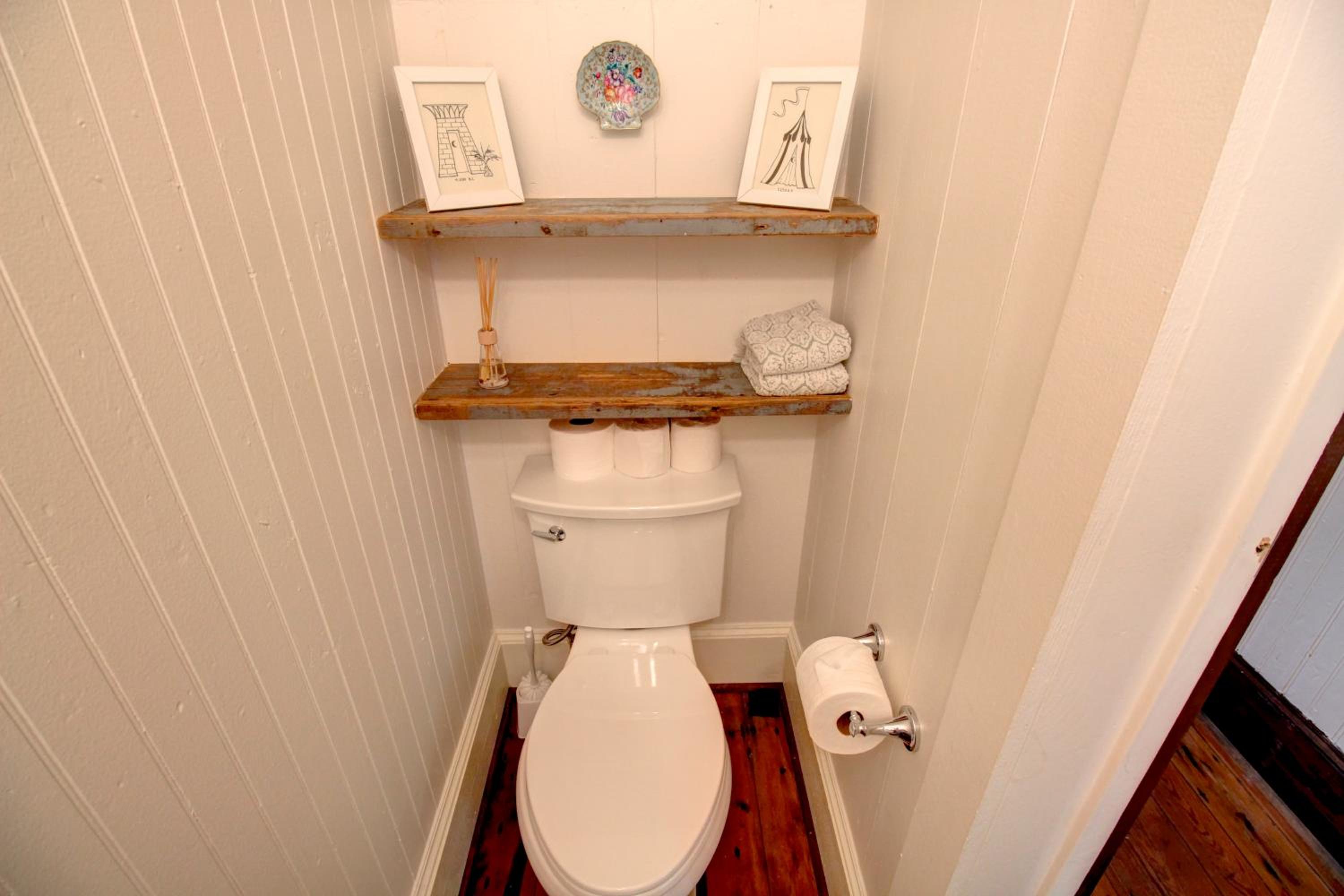 Three-Bedroom House photo 3