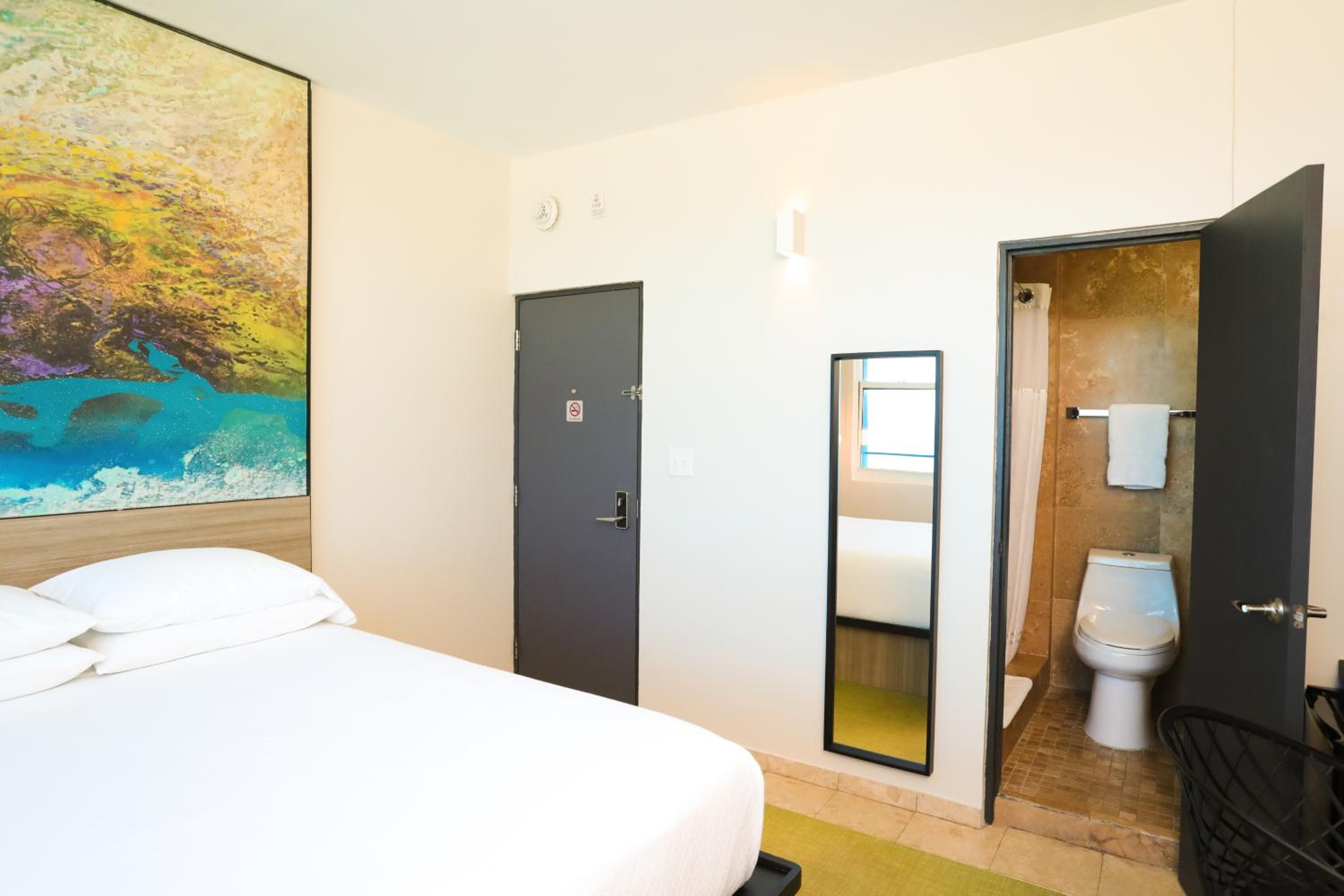 Tryst Ocean View Queen - Photo 3