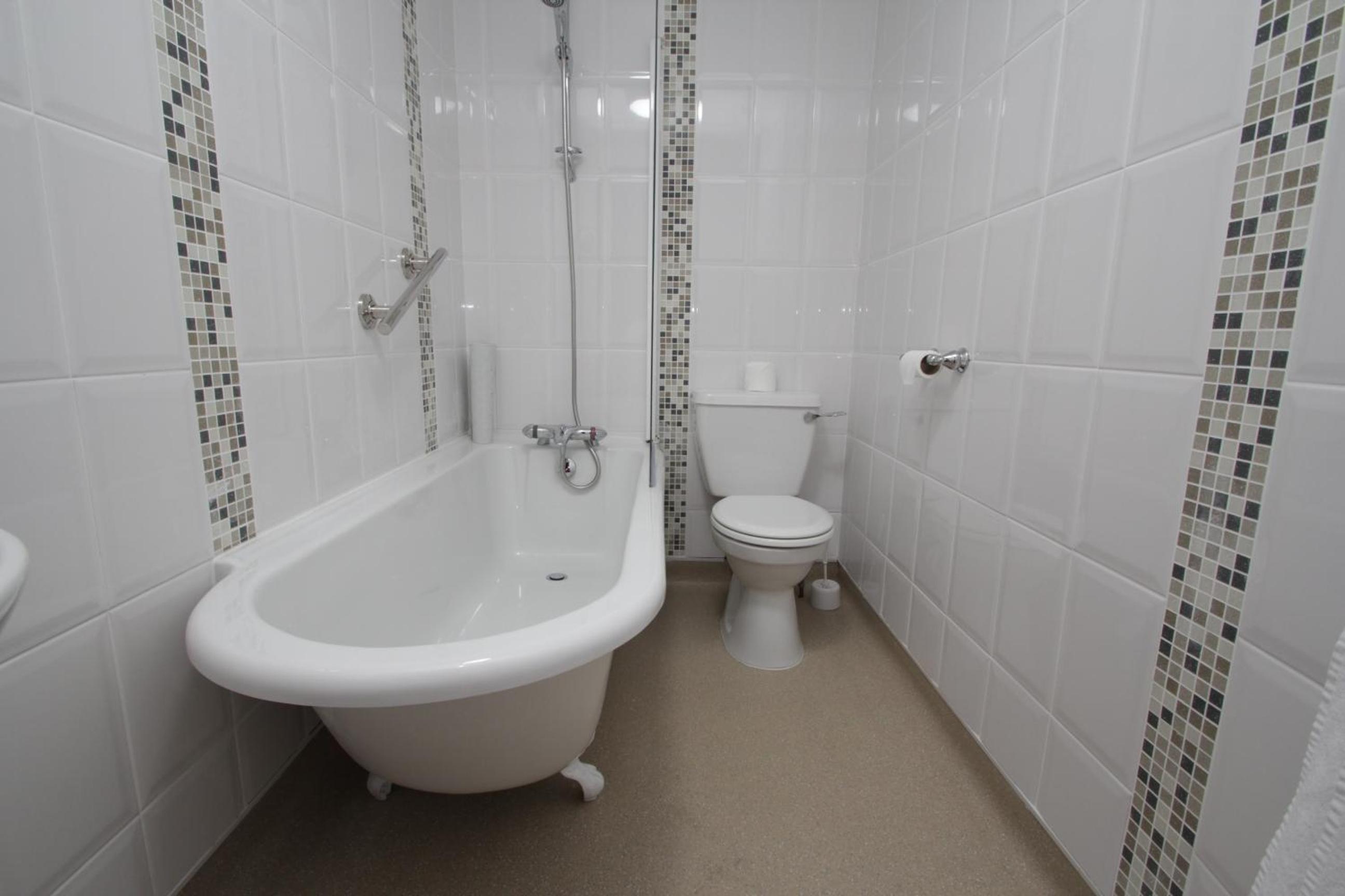 Double Room - Photo 3