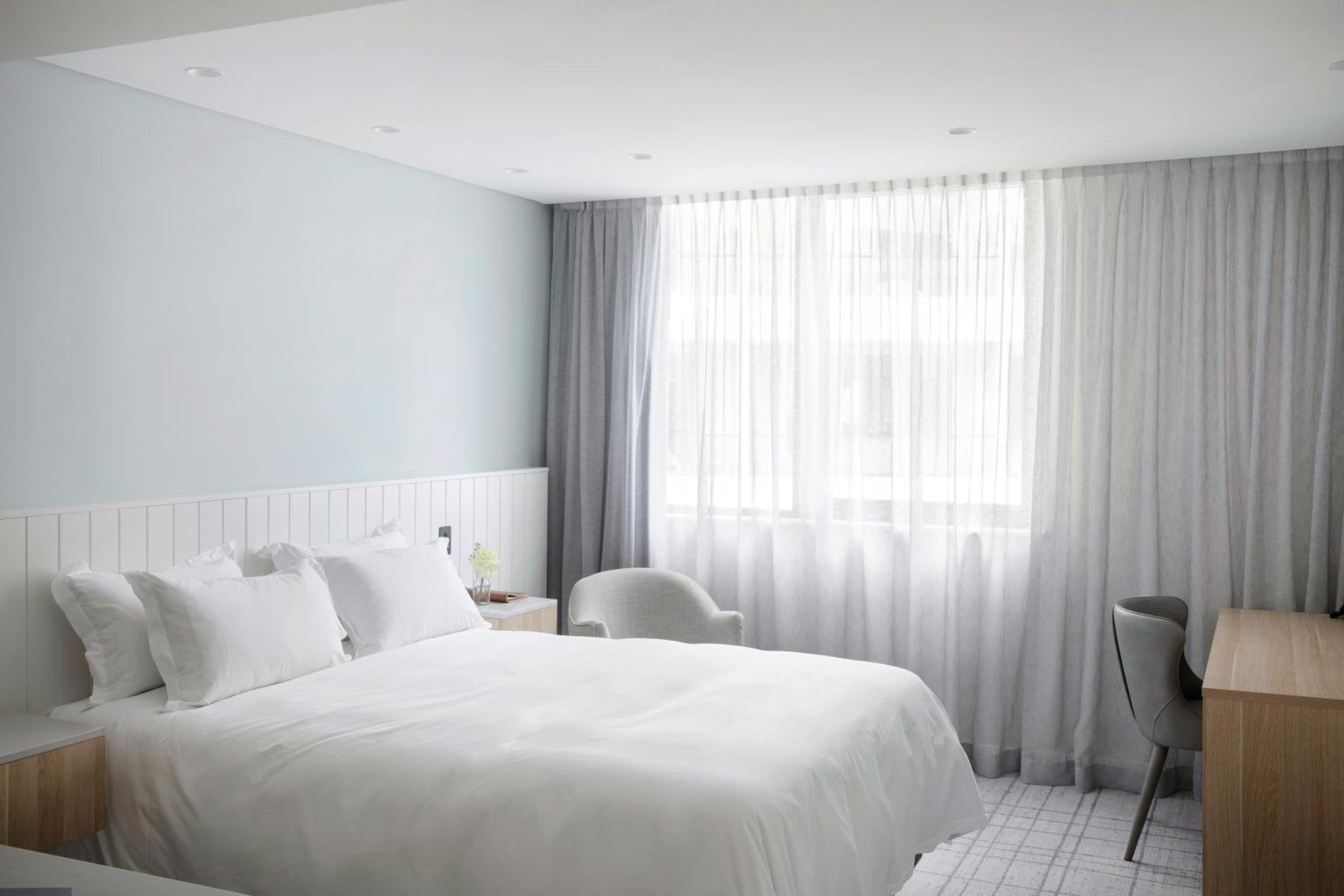 Village Superior Queen Room