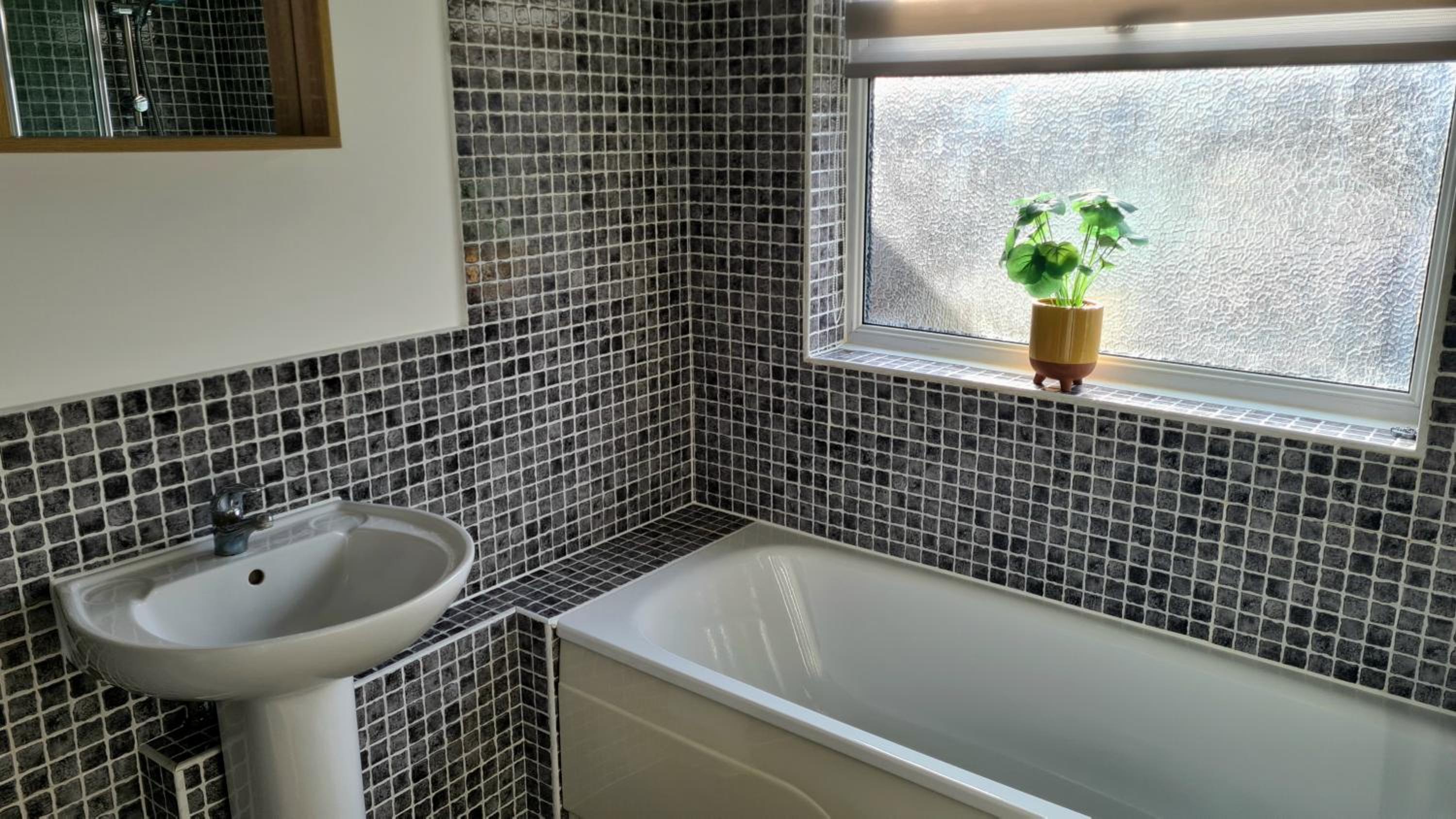 Three-Bedroom House photo 2