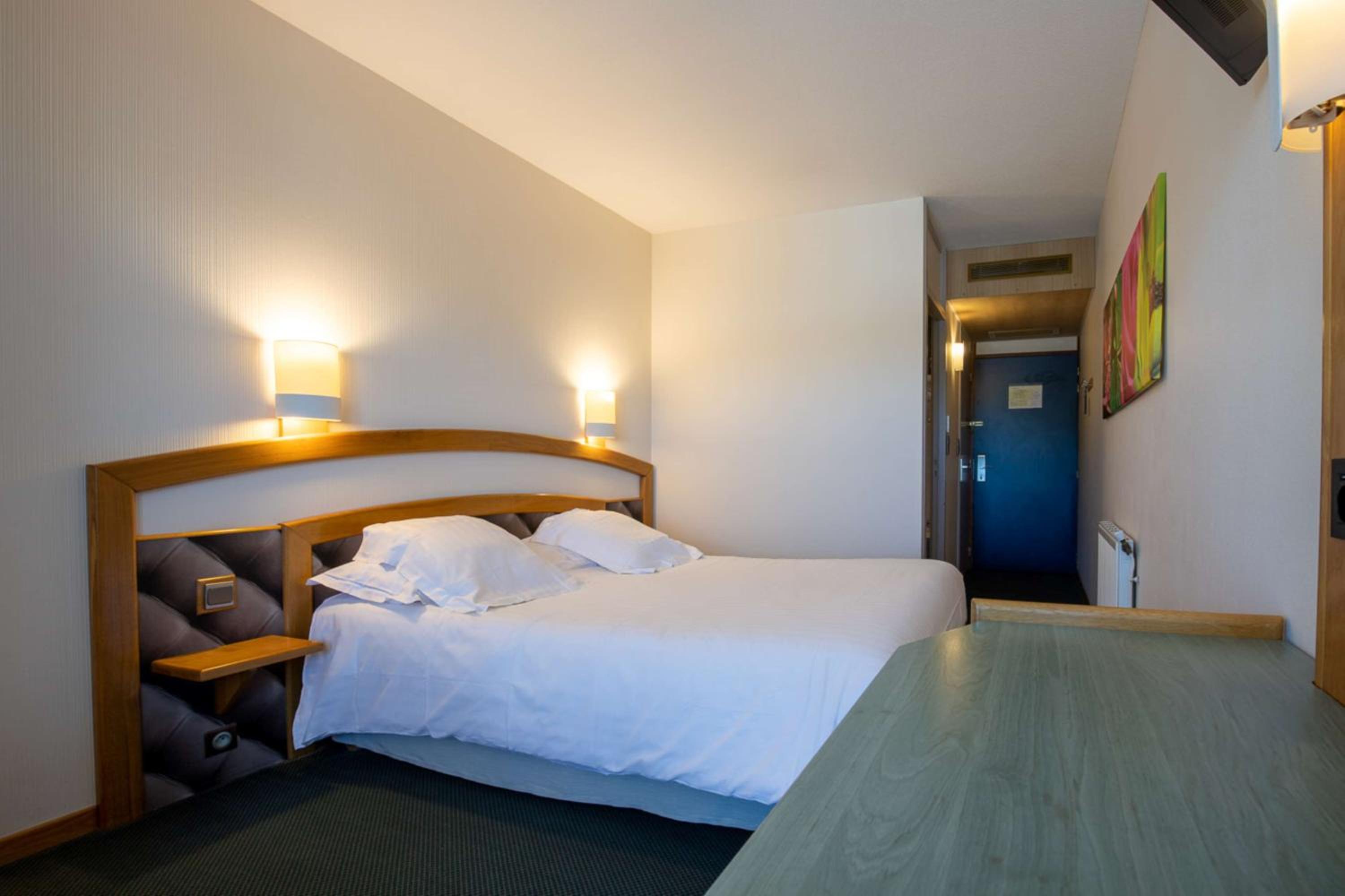 Comfort Queen Room - Non-Smoking  photo 1