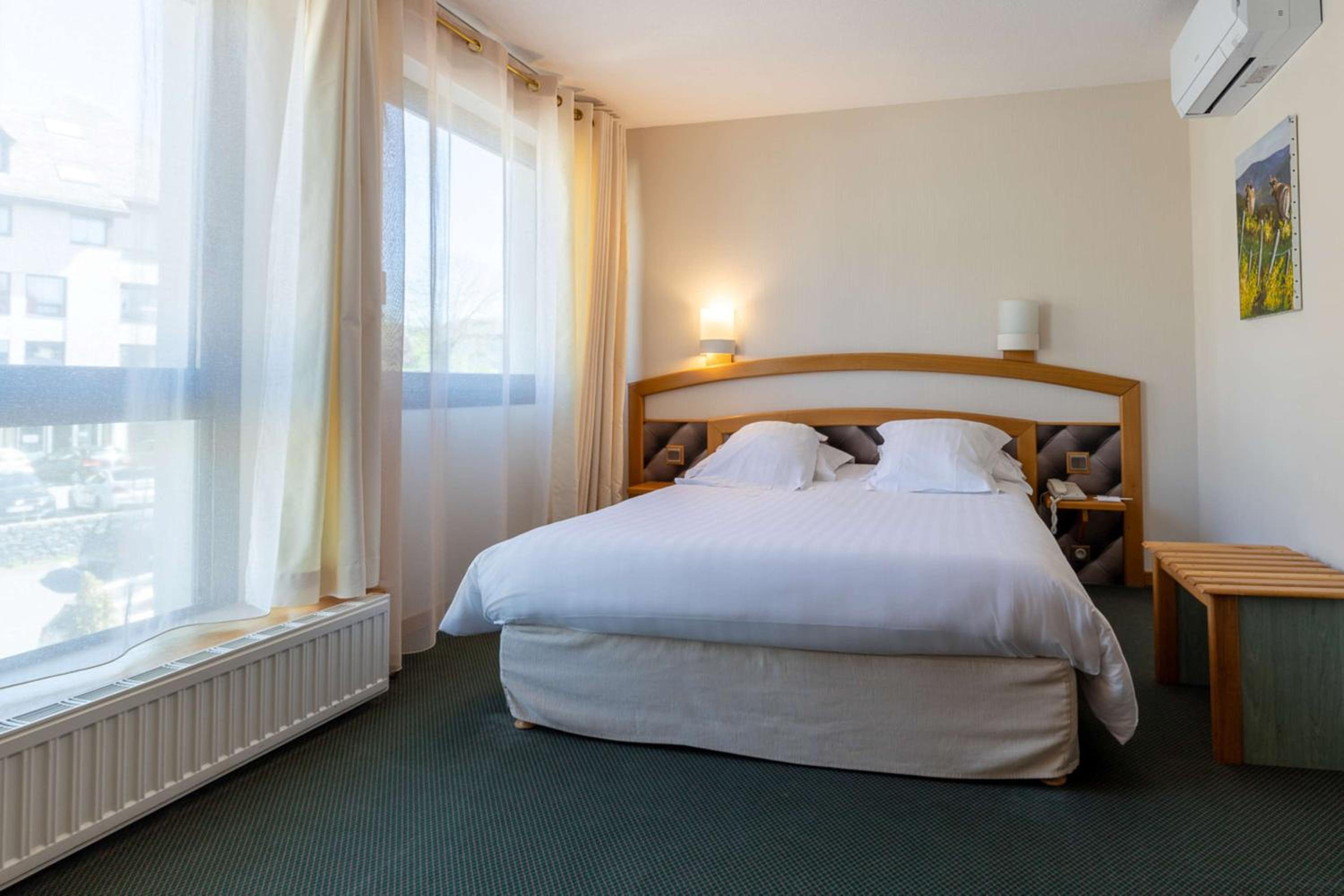 Suite Junior avec Lit Queen-Size et Canapé-Lit - Non-Fumeurs Suite Junior avec Lit Queen-Size et Canapé-Lit - Non-Fumeurs