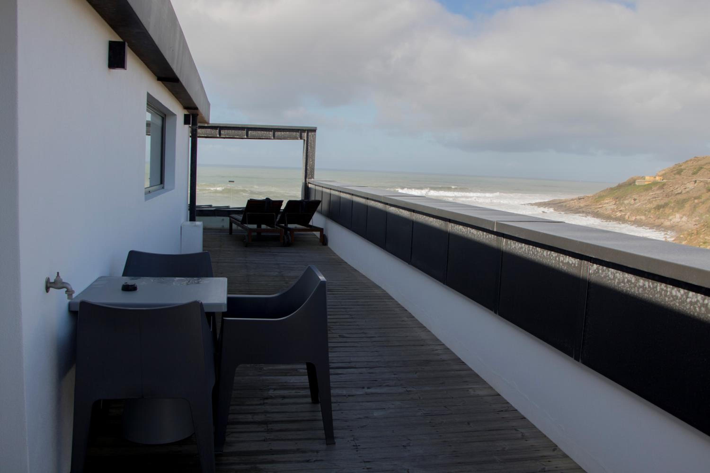 Well Suite - Photo 10