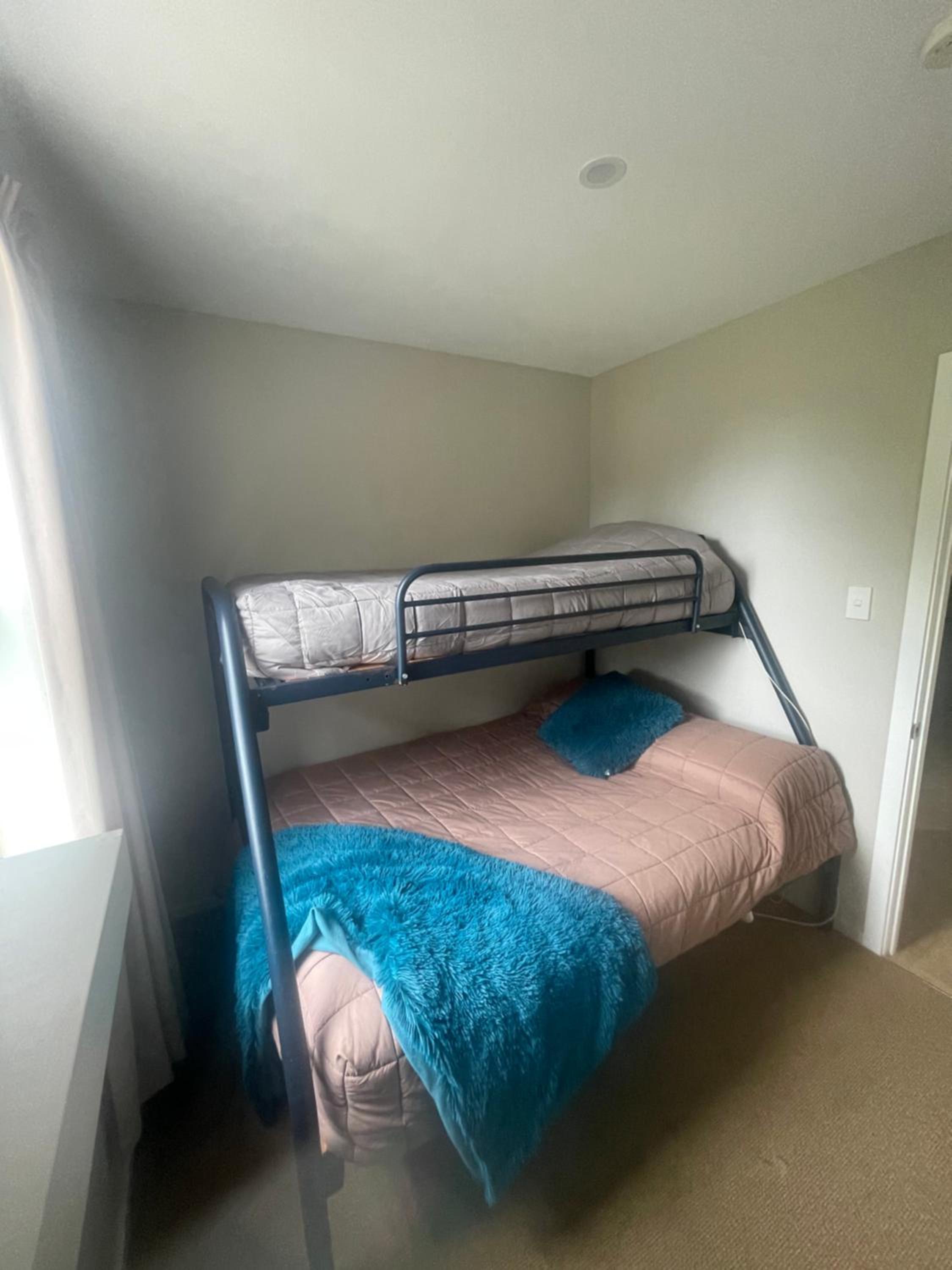 Bunk Bed with Shared Facilities