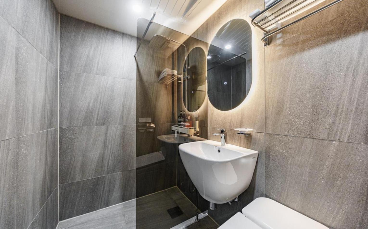 Premium Double Room - Photo 4