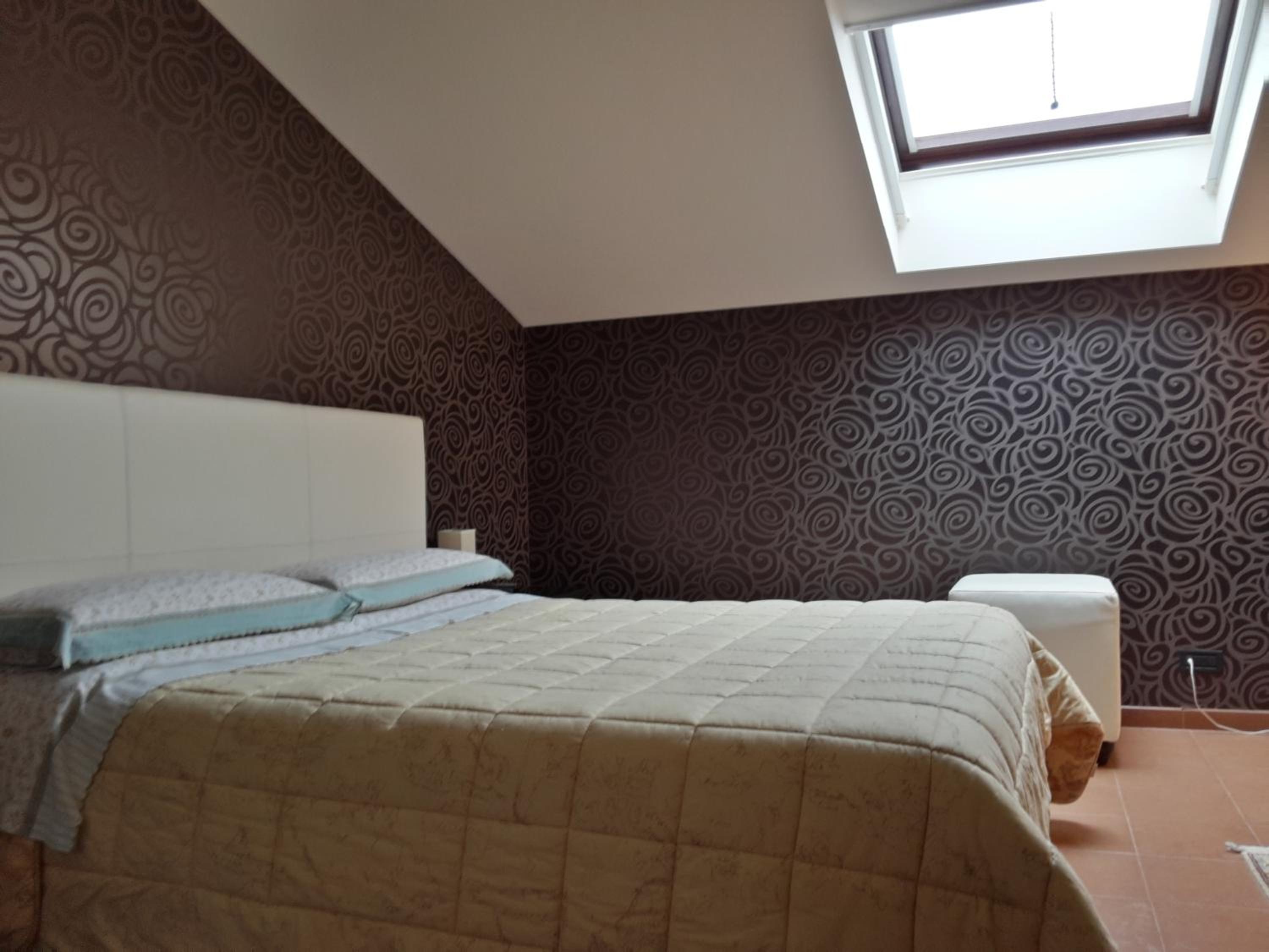Two-Bedroom Suite - Photo 12