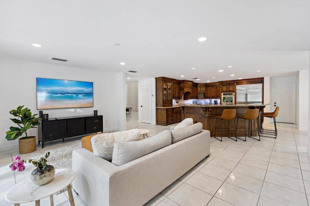 Villa photo 2
