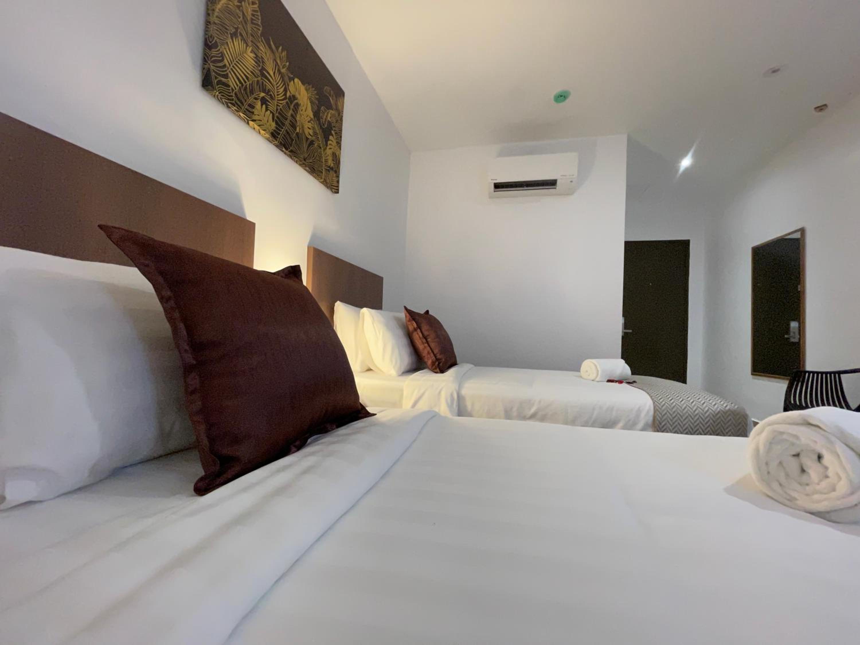 Superior Twin Room photo 2