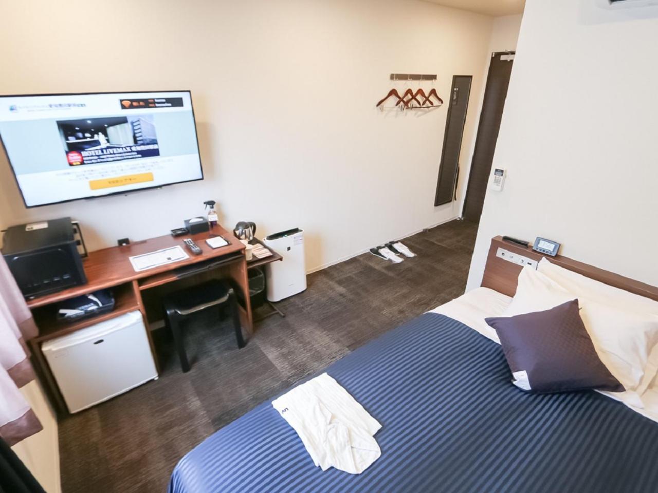 Double Room with Small Double Bed - Smoking - Photo 2