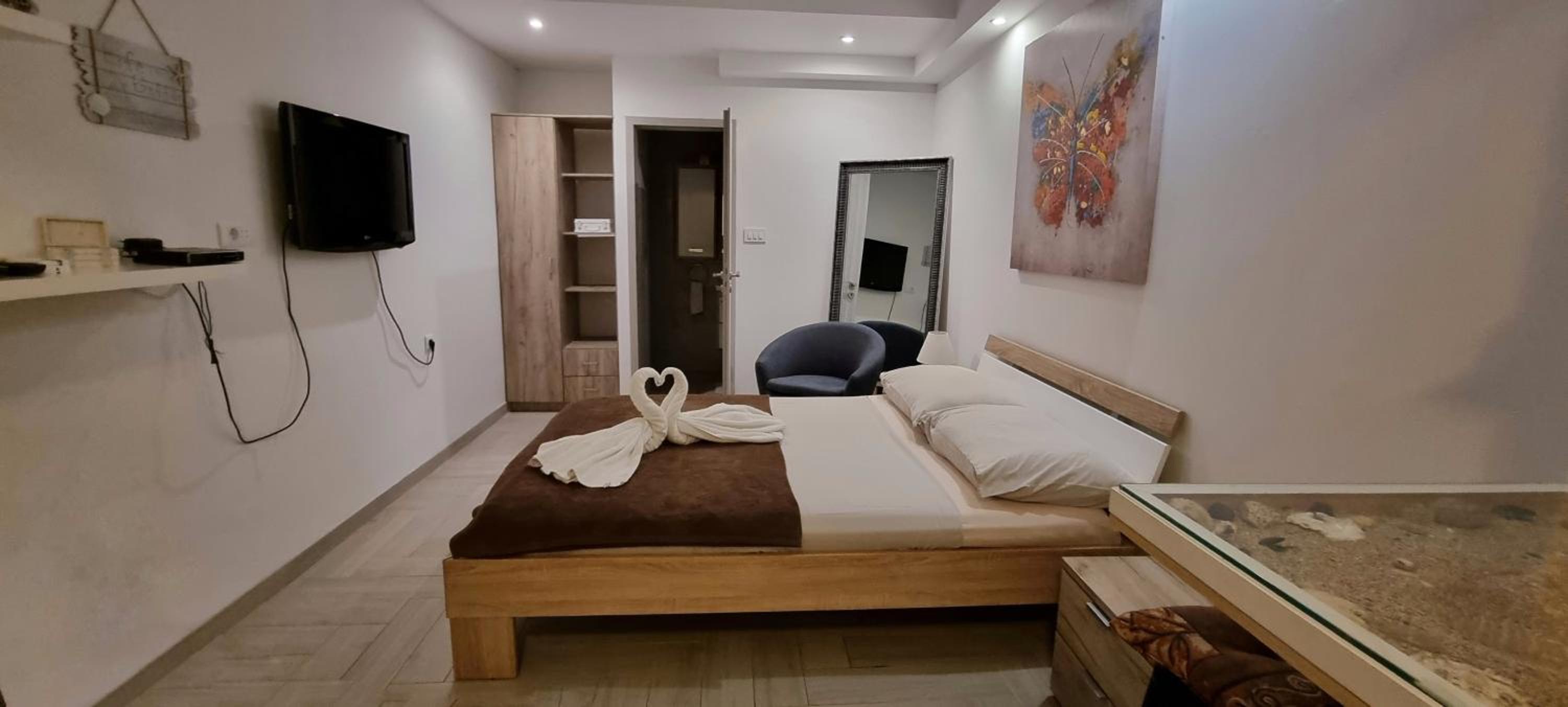 Studio Apartment photo 3