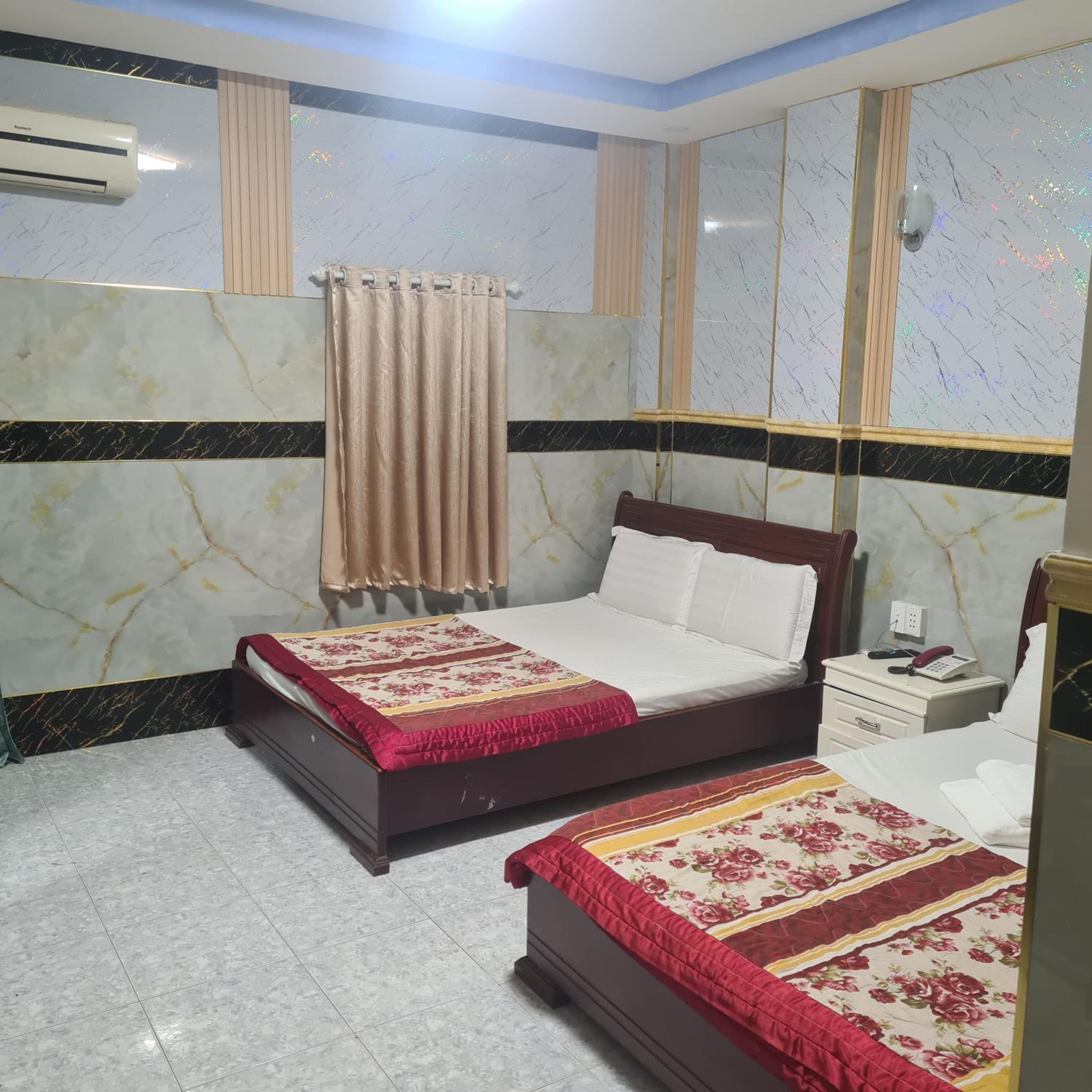 Twin Room with View