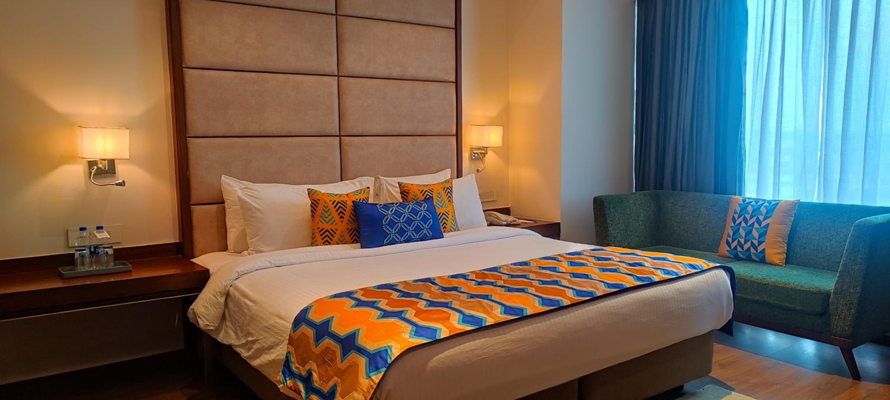 Executive Suite 20% discount on laundry, Early check-in and Late check-out subjected to availability - Photo 3