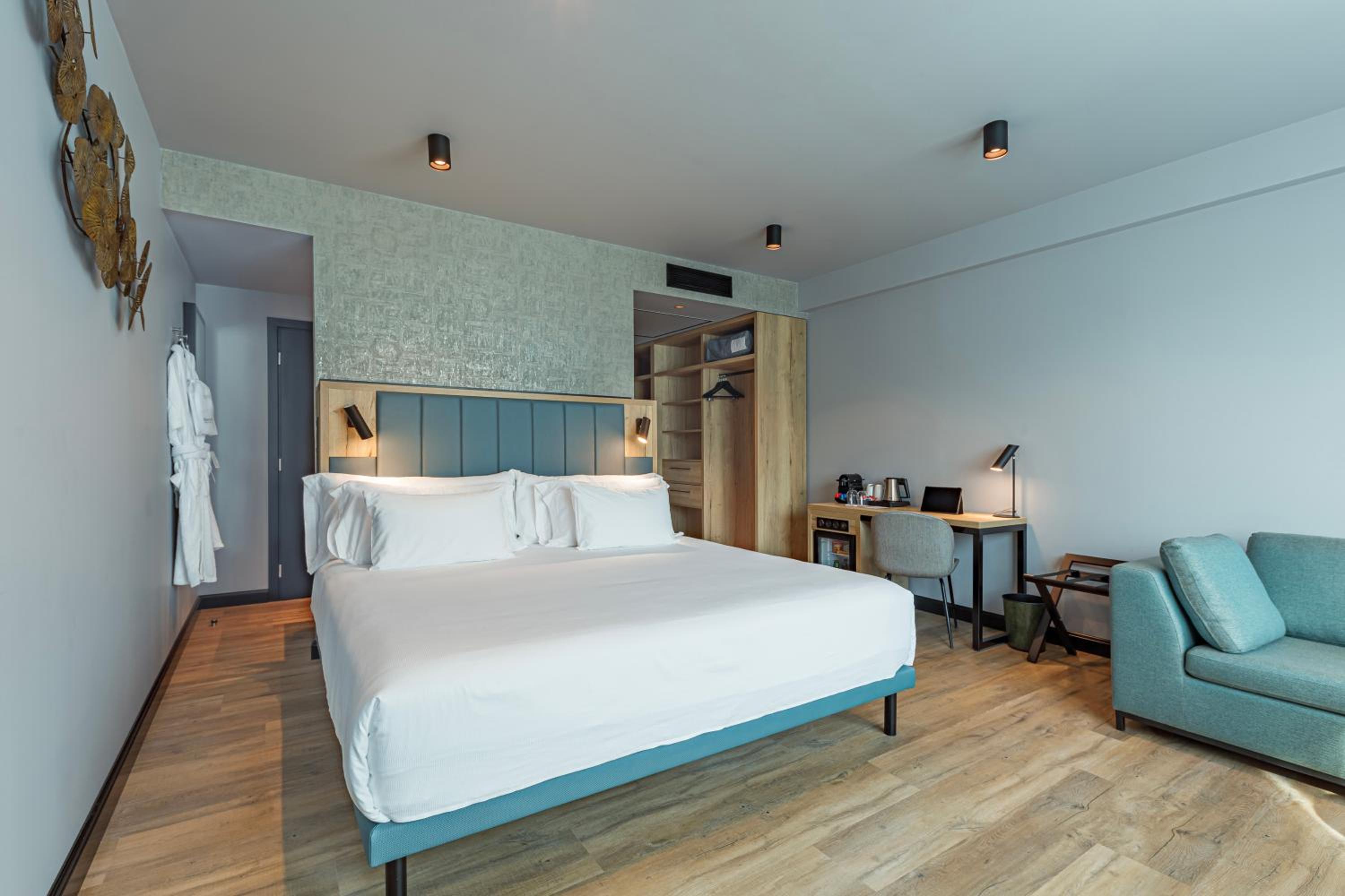 Junior Suite - Photo 8
