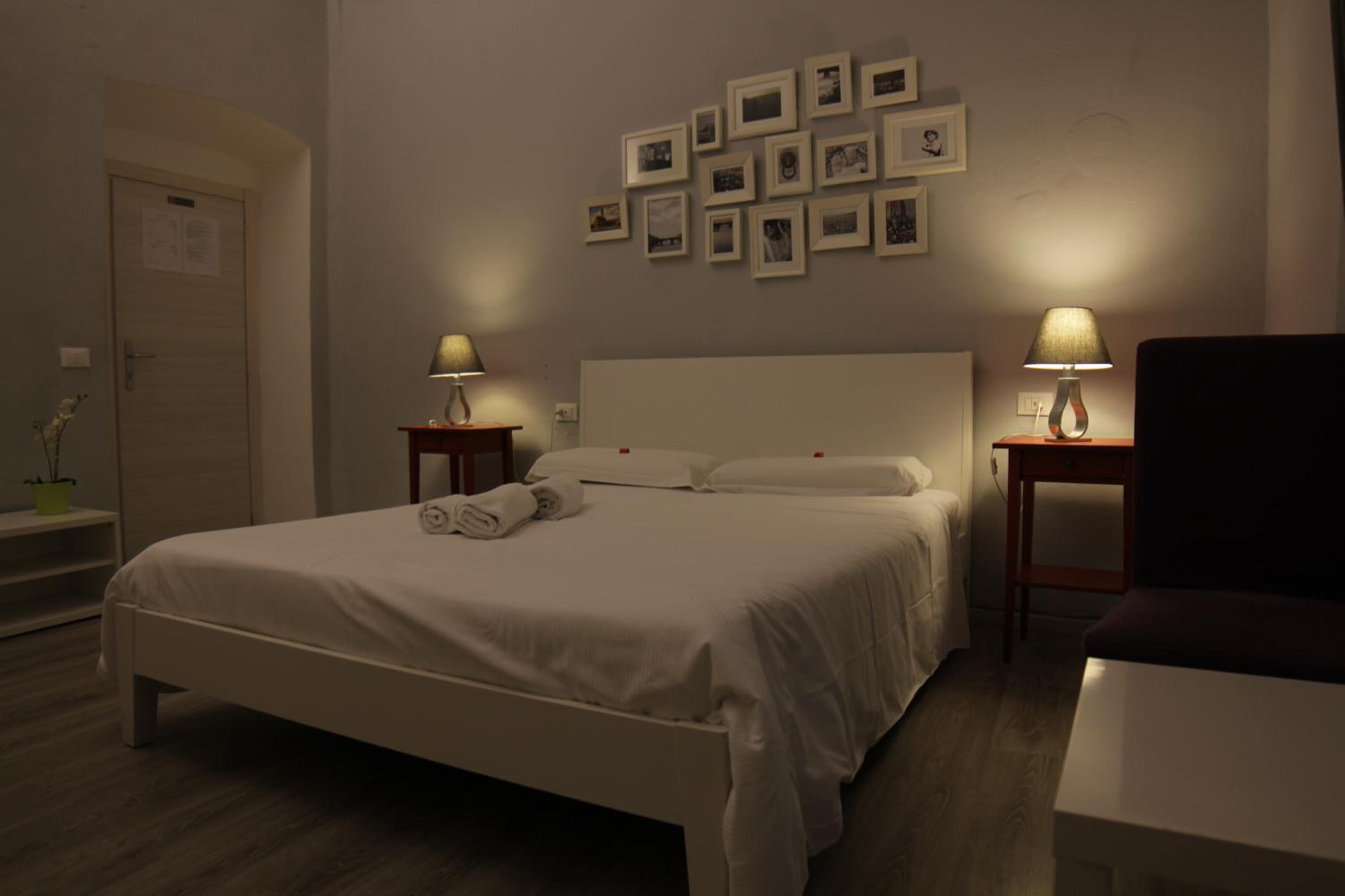 Standard Triple Room with External Private Bathroom photo 1
