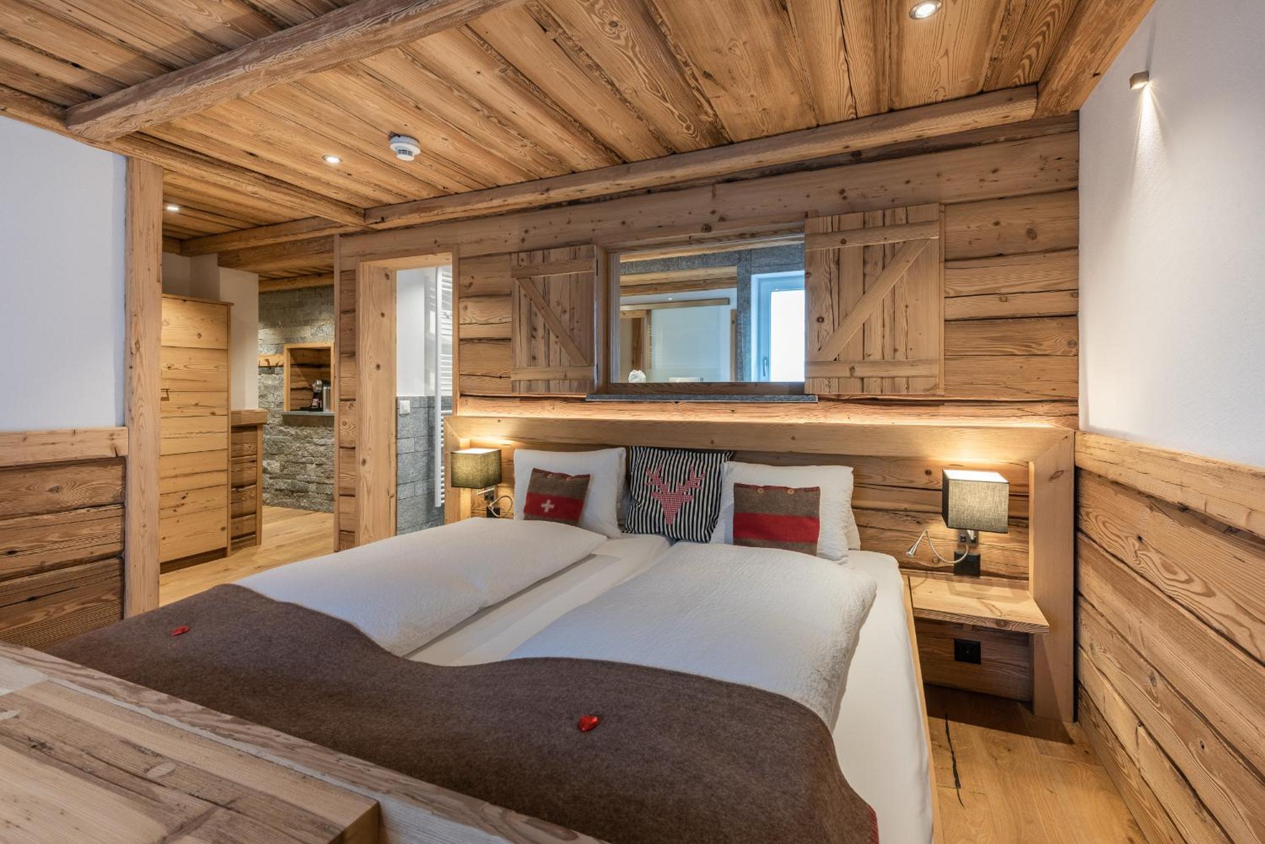 Alpenchic Deluxe 5 Bed-Family Room