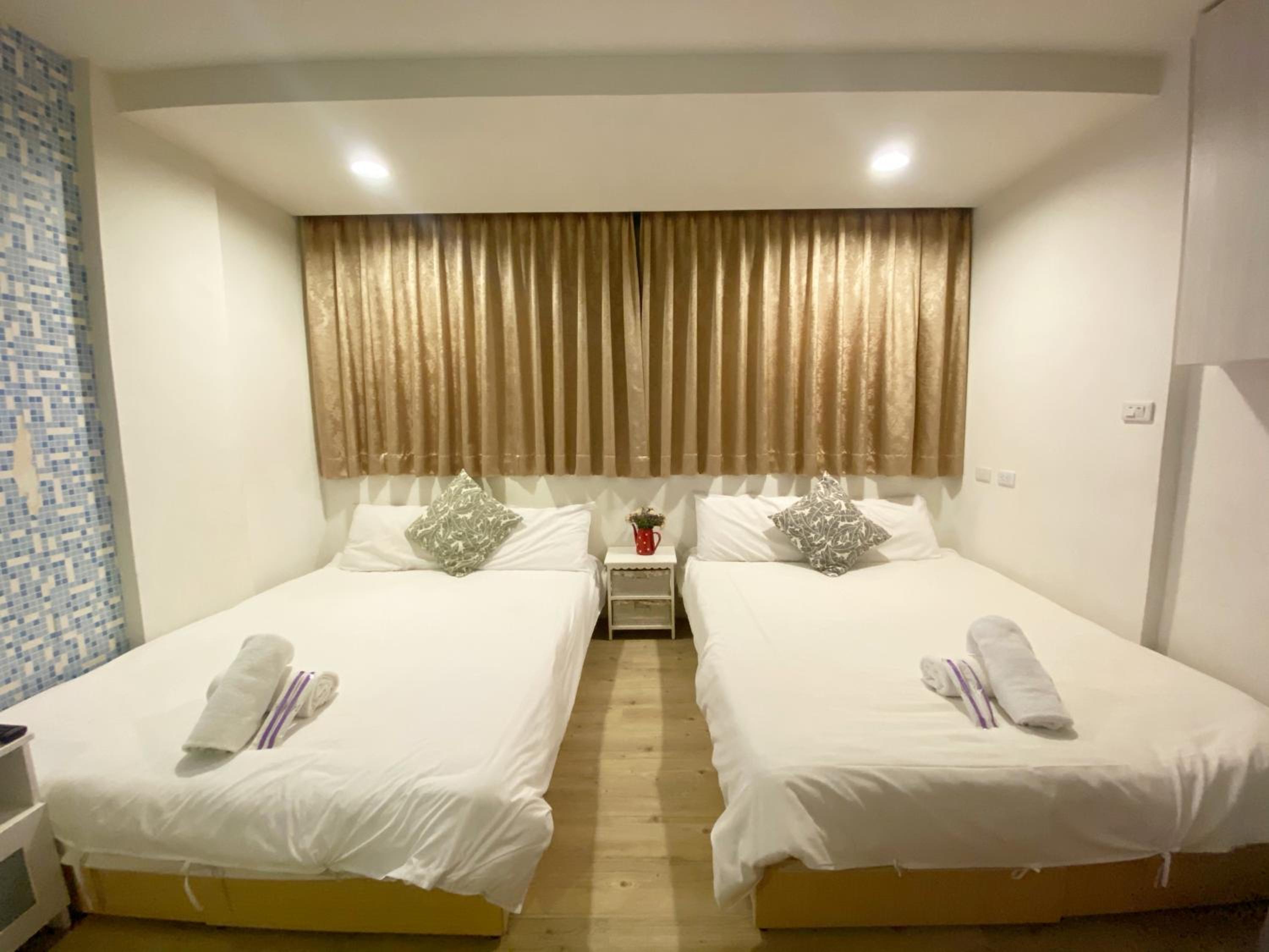Superior Quadruple Room - Photo 1