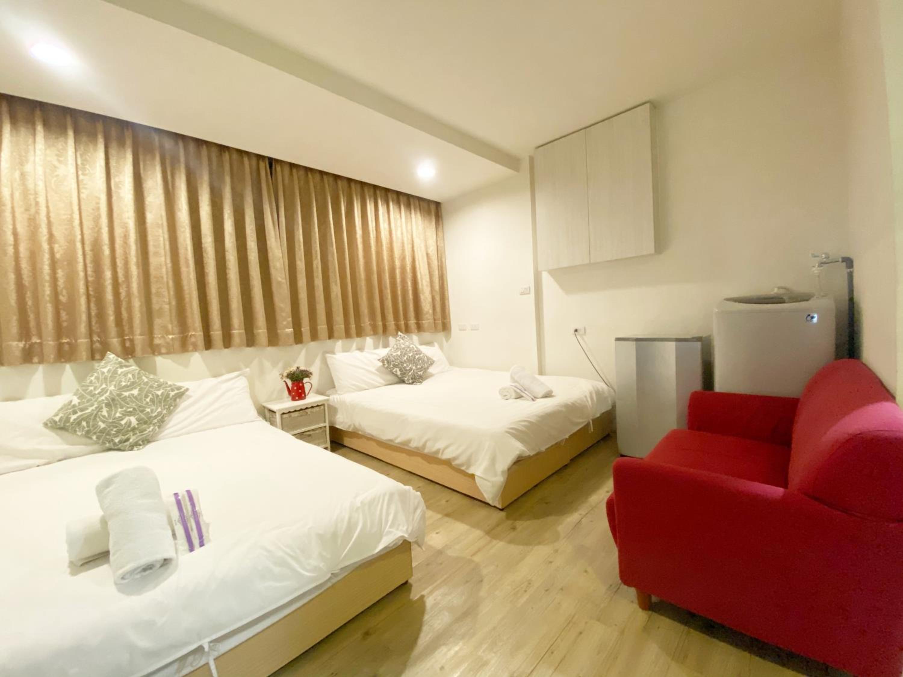 Superior Quadruple Room - Photo 5
