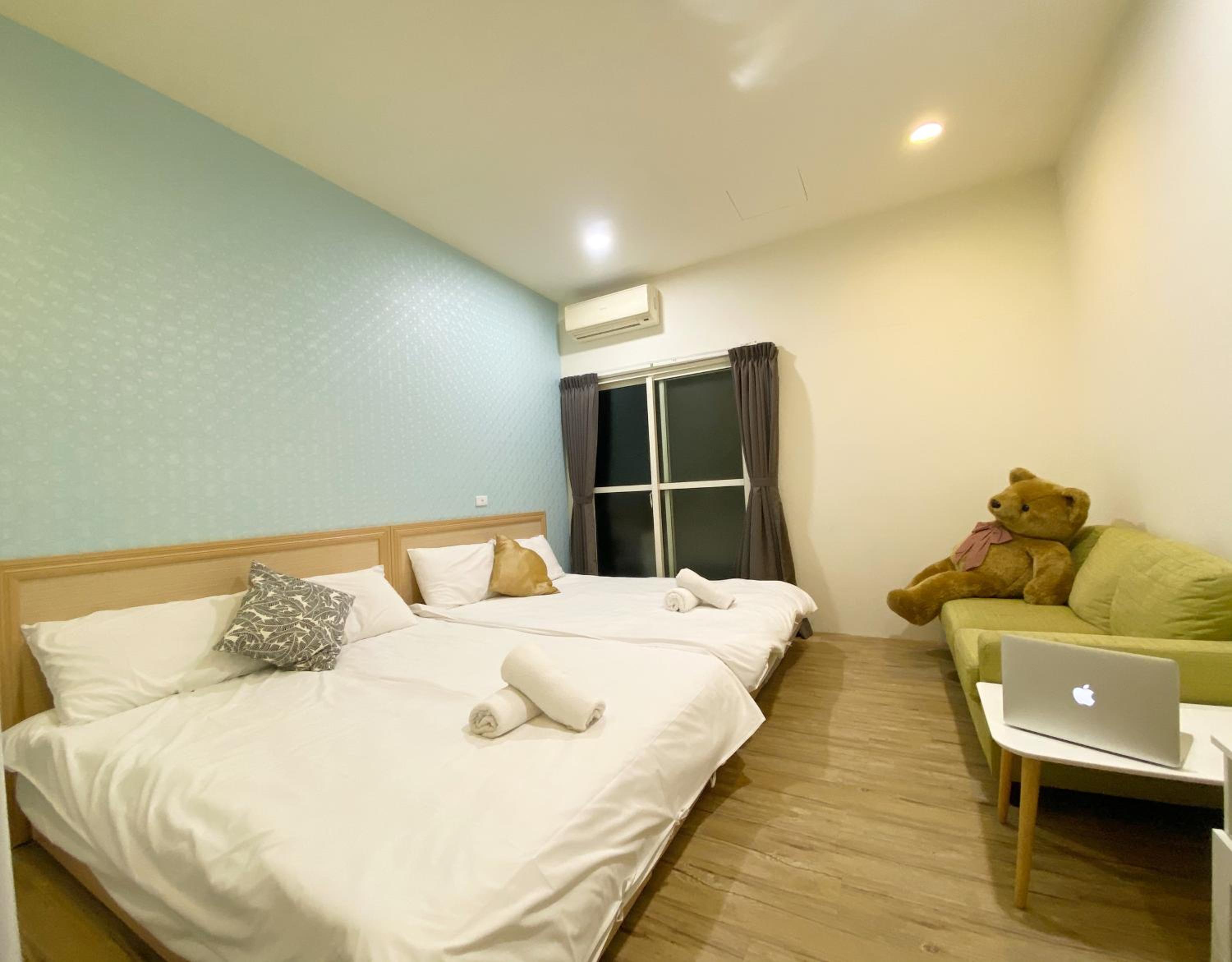 Superior Quadruple Room - Photo 7
