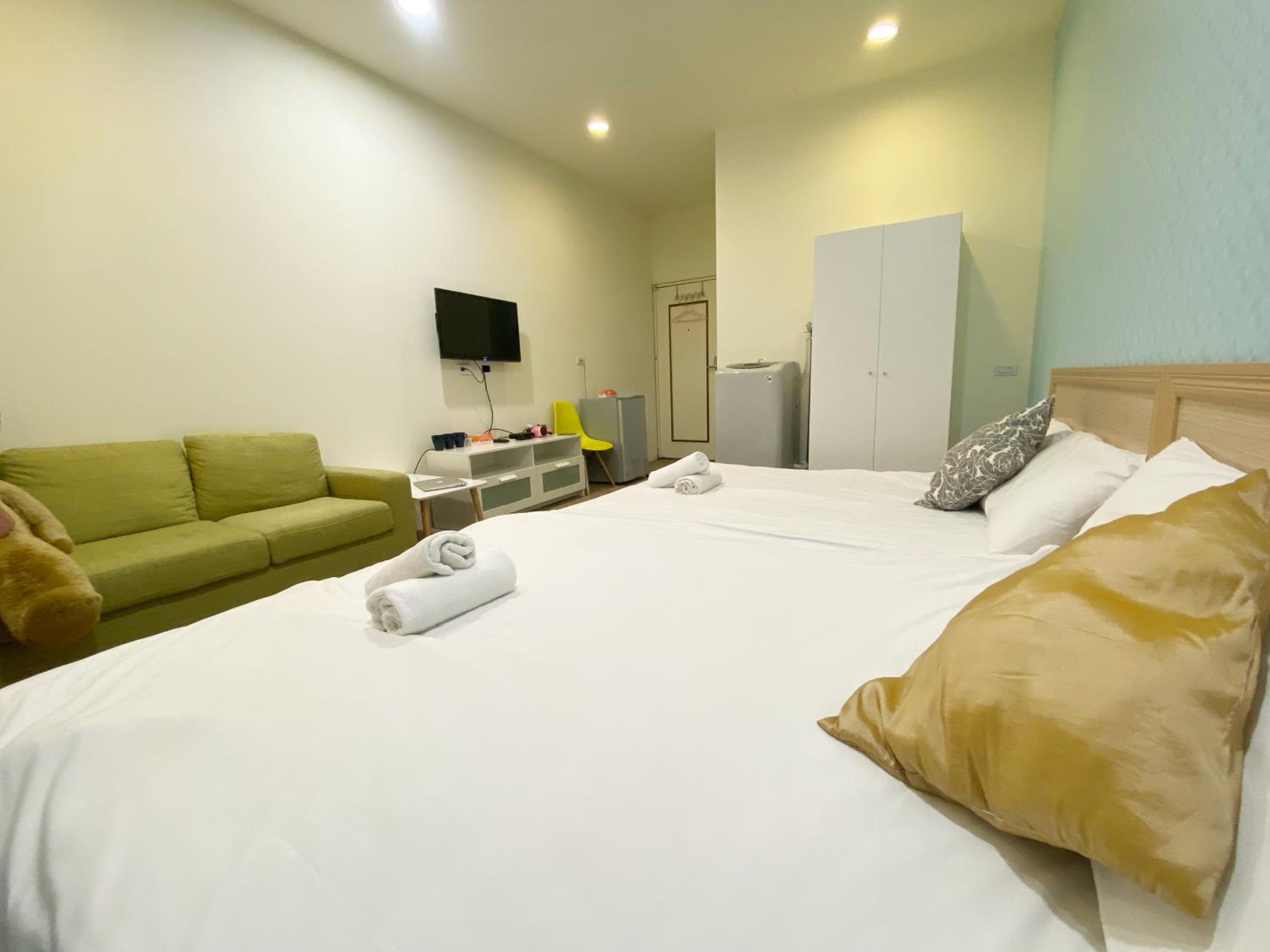 Superior Quadruple Room - Photo 8