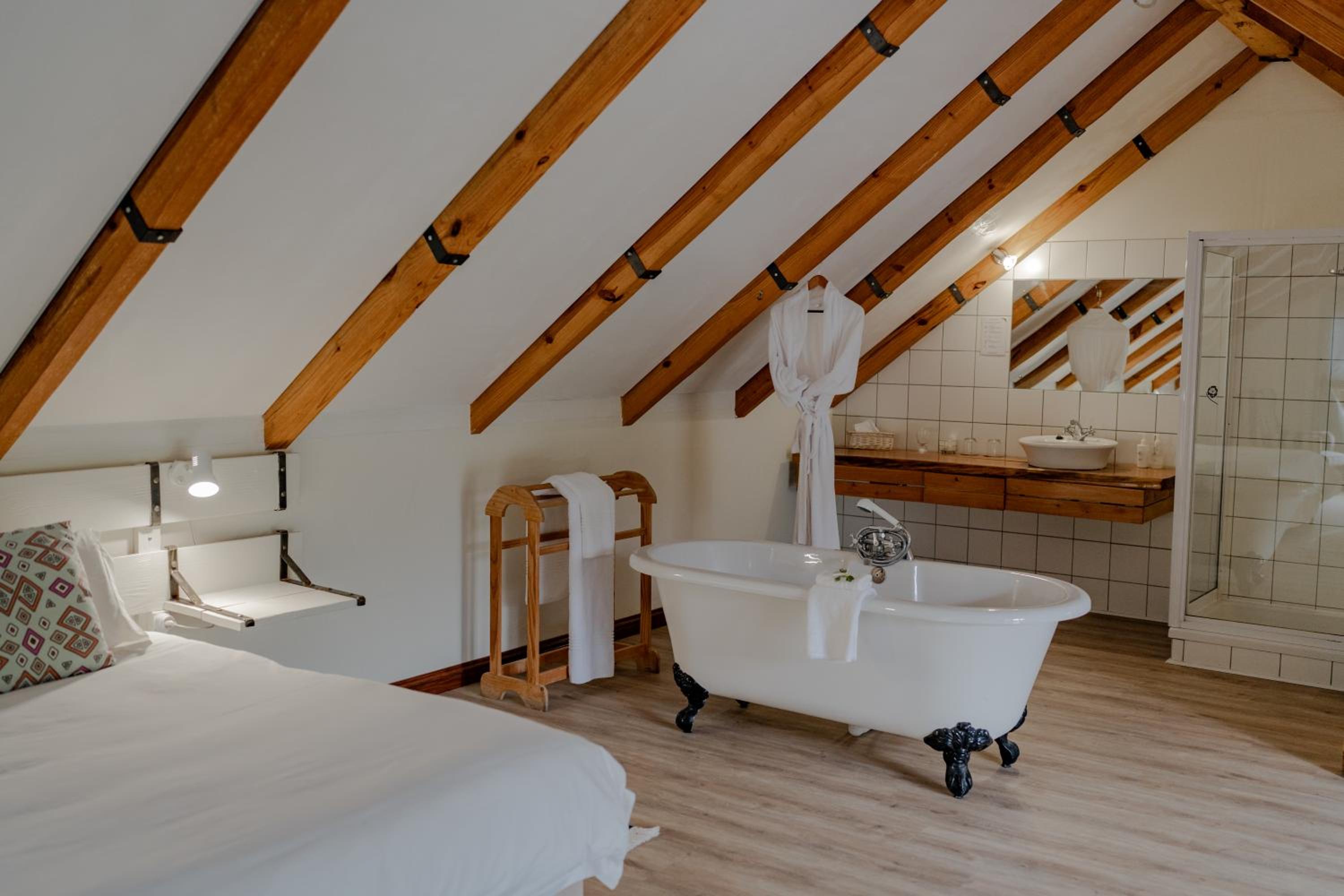 Luxury Loft Room with Stairs (Bokmakiere) - Photo 4