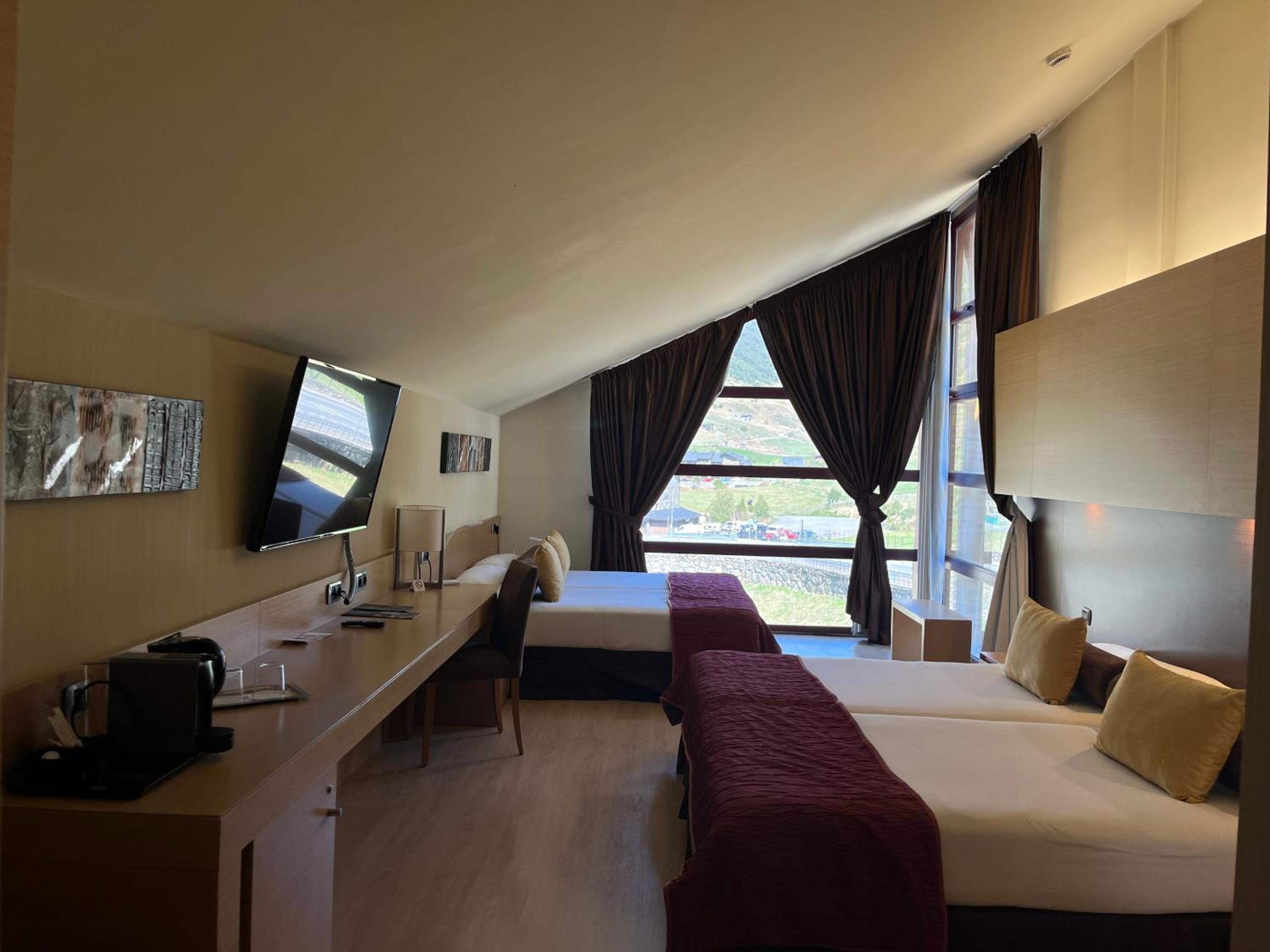 Deluxe Family Room