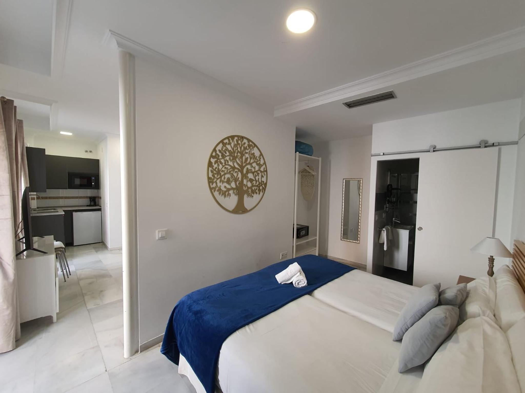 One-Bedroom Family Apartment - Photo 4
