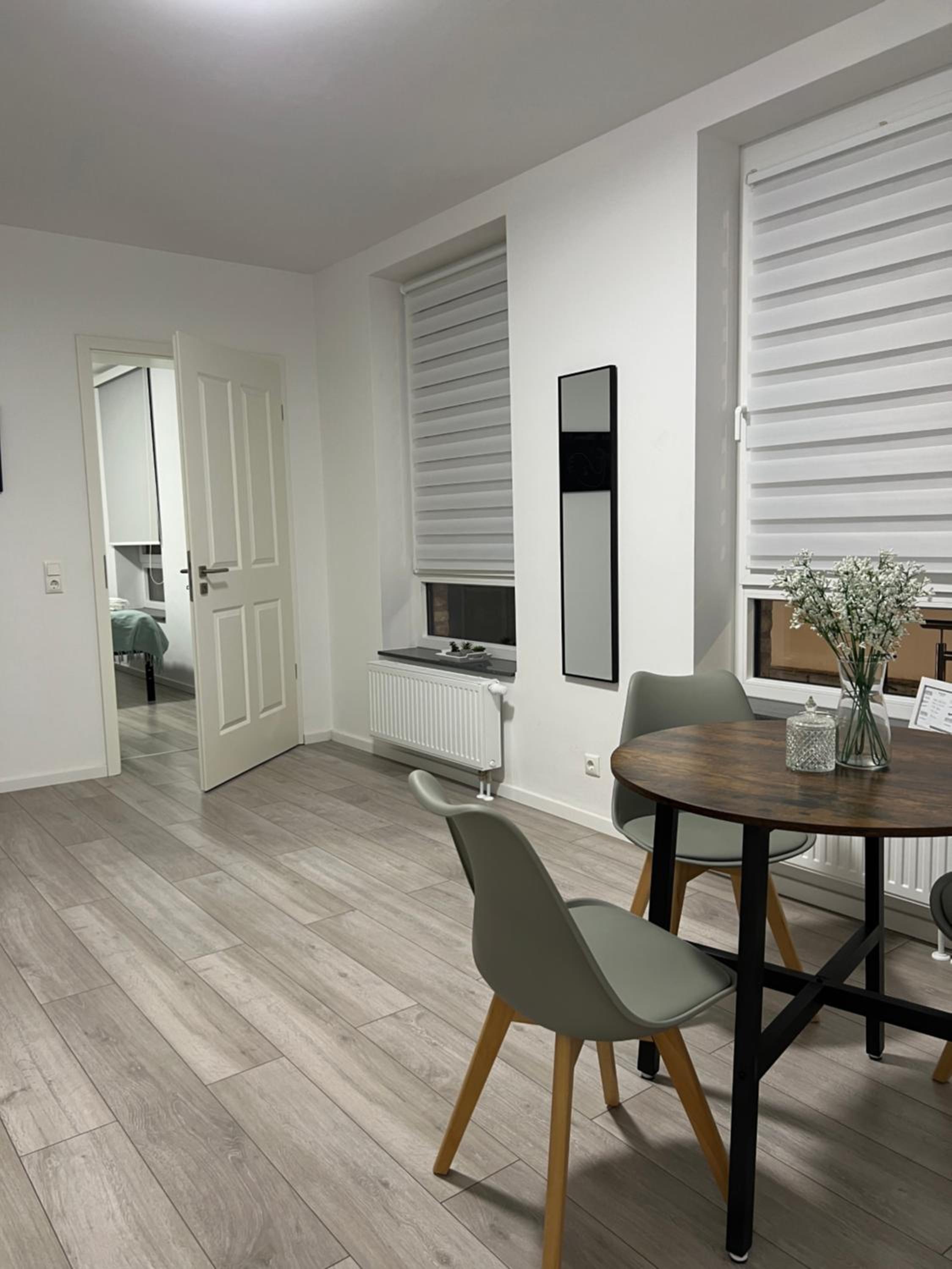 One-Bedroom Apartment - Photo 1