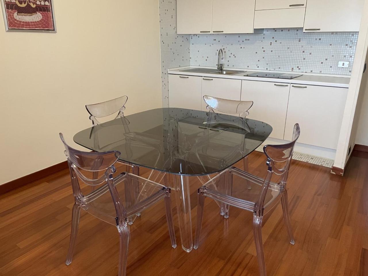 Standard Suite - Photo 7