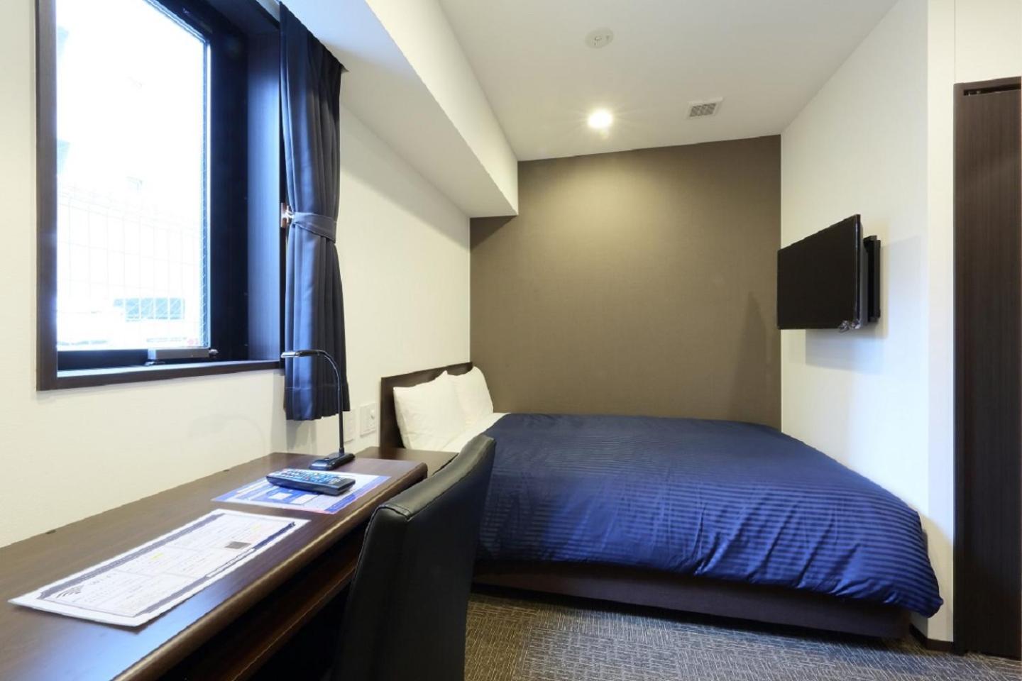 Single Room - Non-Smoking - Small Dog Friendly photo 3