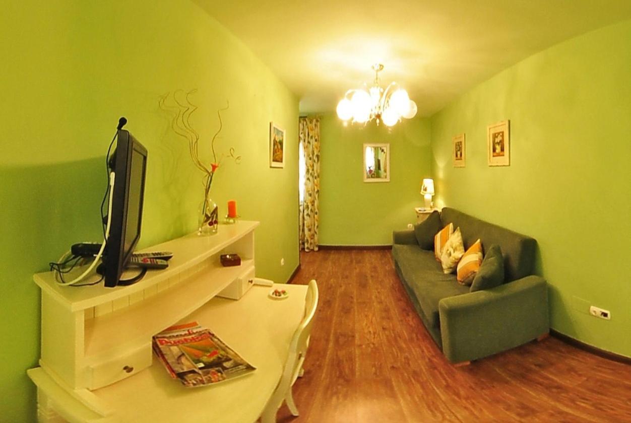 Suite - Photo 4