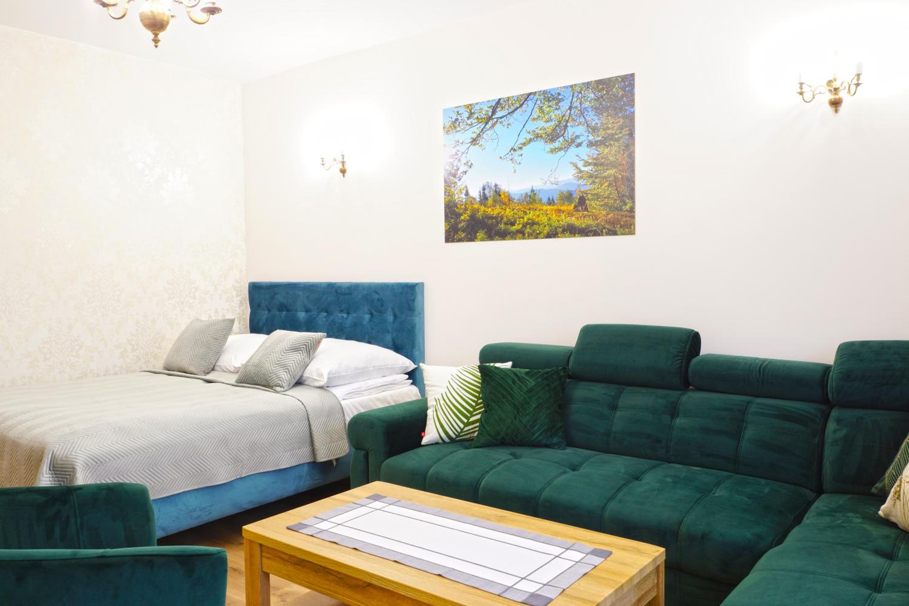 Deluxe Family Suite photo 1