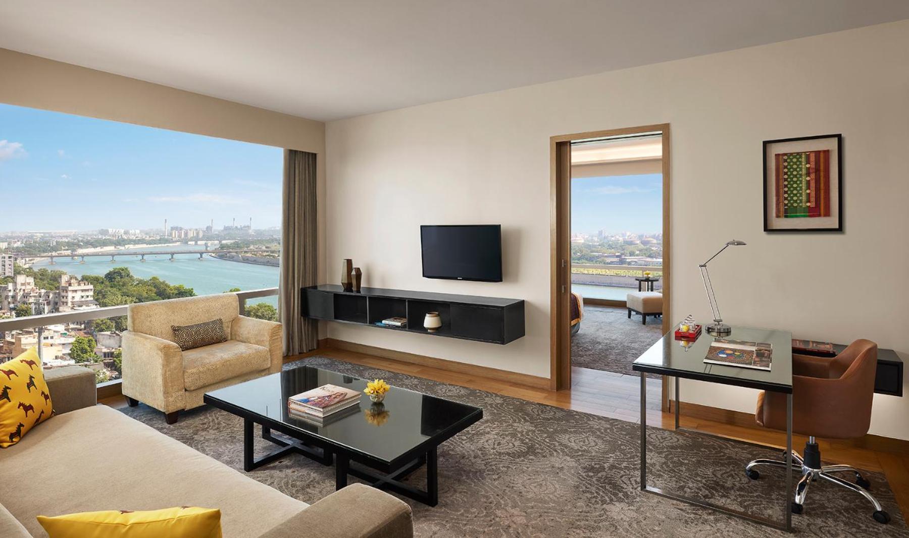 Executive Suite |  15% discount on Spa & 20% discount on F&B (Till 31st Oct) - Photo 11