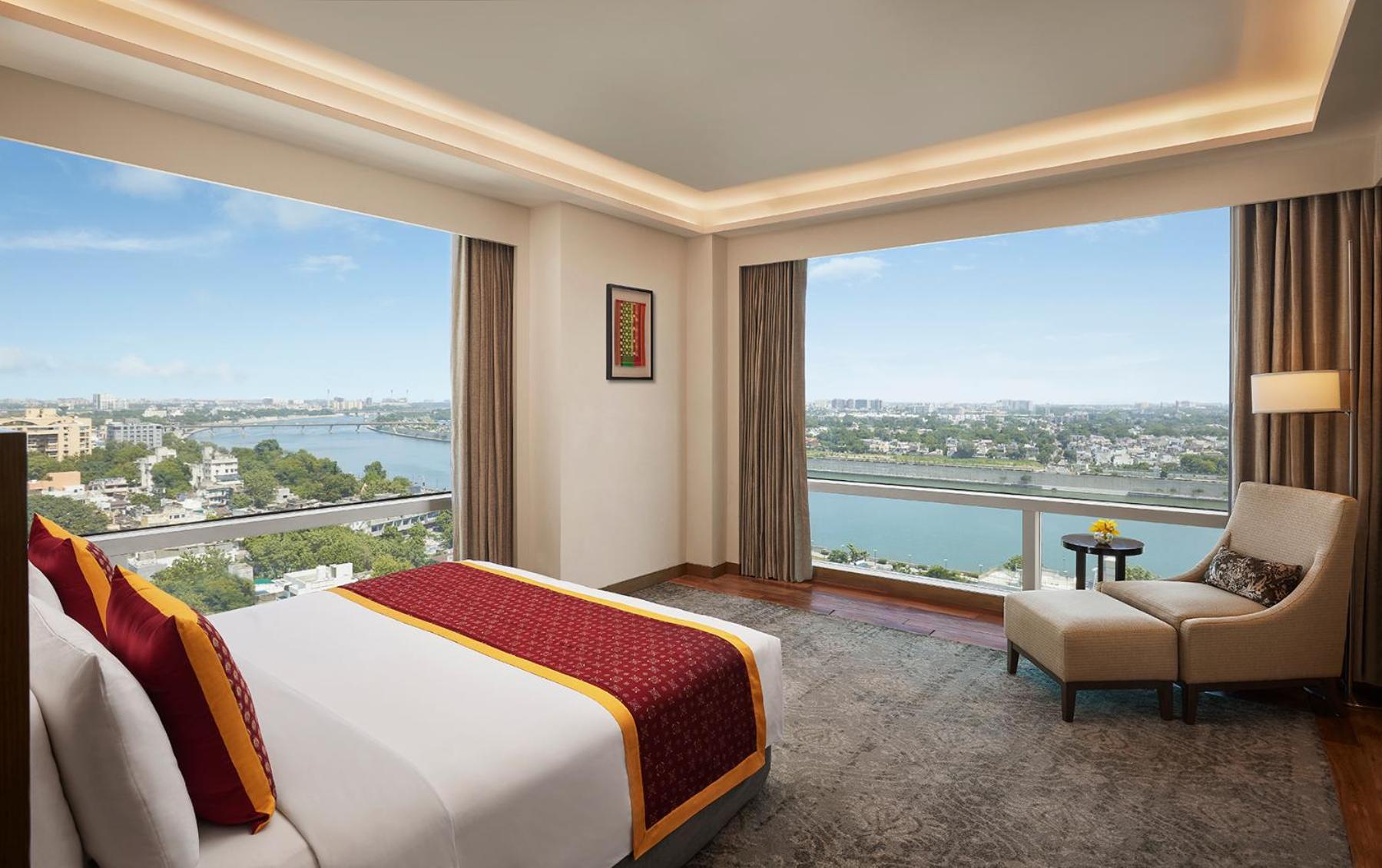 Executive Suite |  15% discount on Spa & 20% discount on F&B (Till 31st Oct) - Photo 9