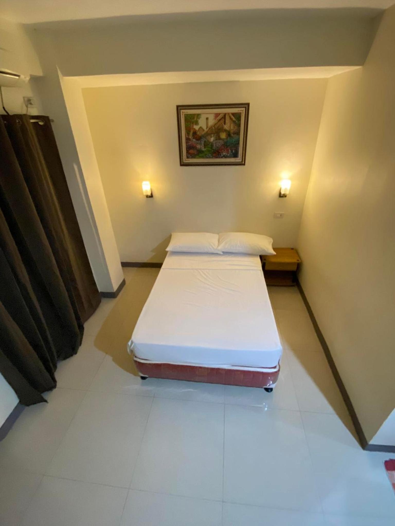 Standard Queen Room - Photo 4