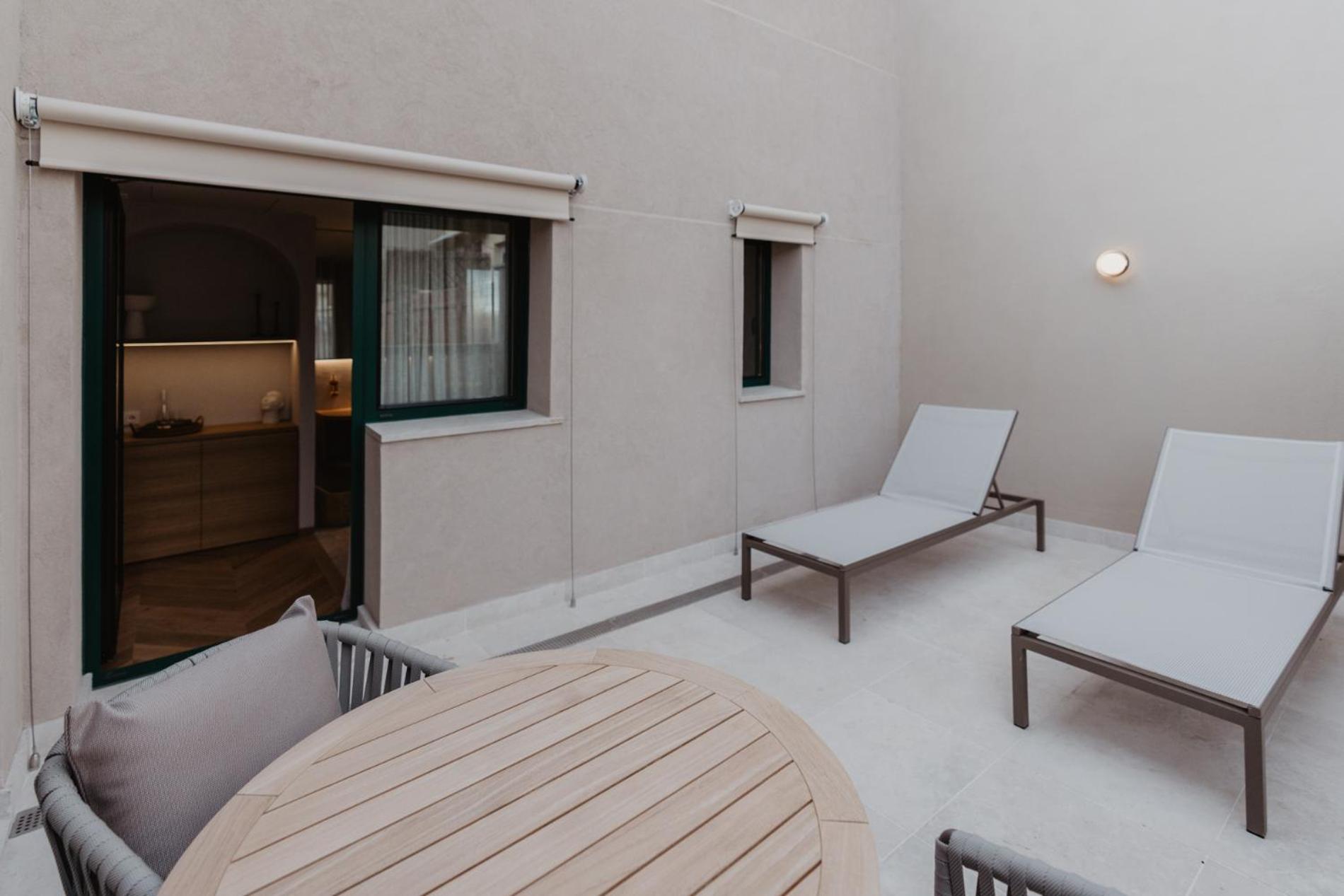 Junior Suite with Terrace - Photo 7