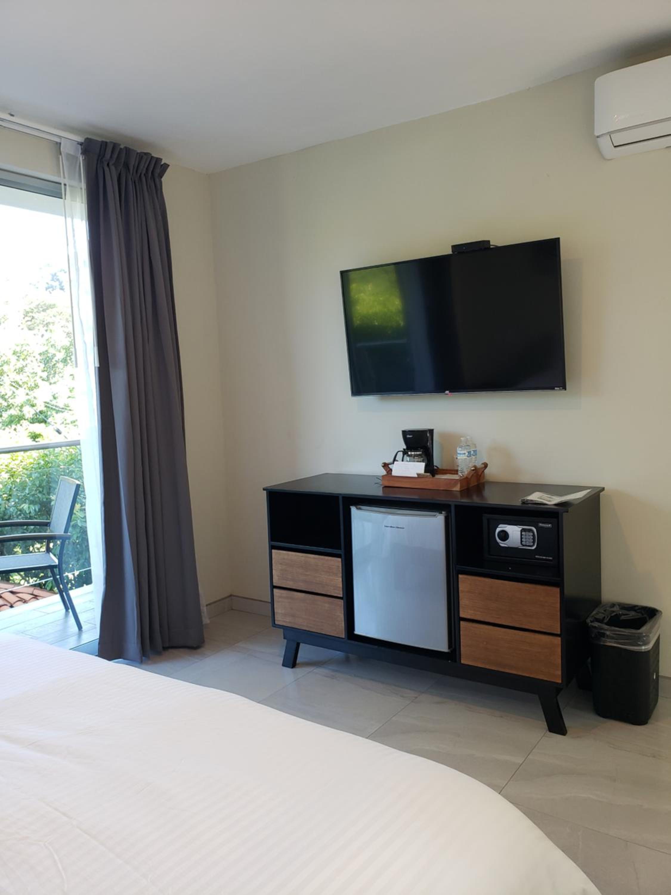 Deluxe Twin Room - Photo 17