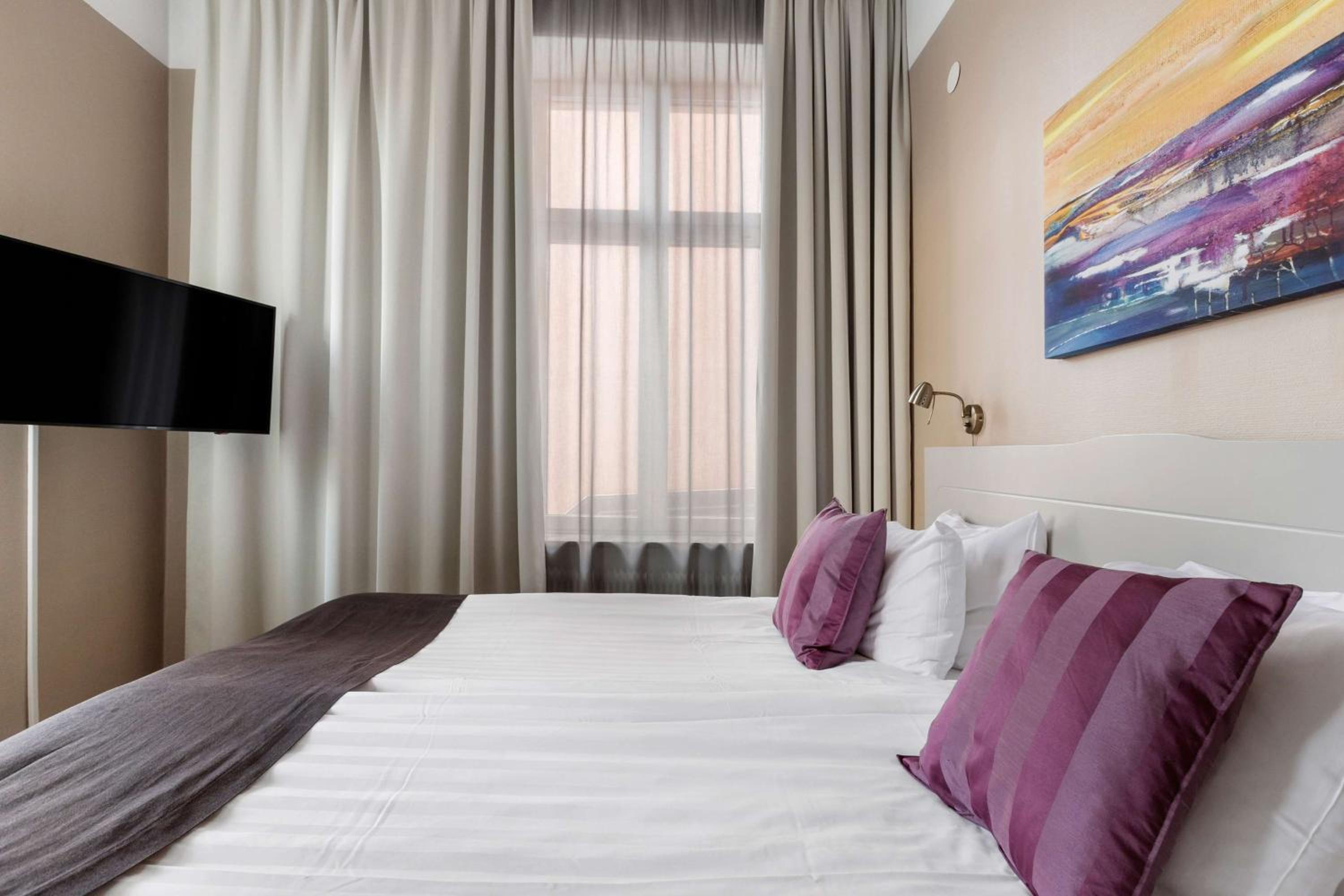 Superior King Room photo 2
