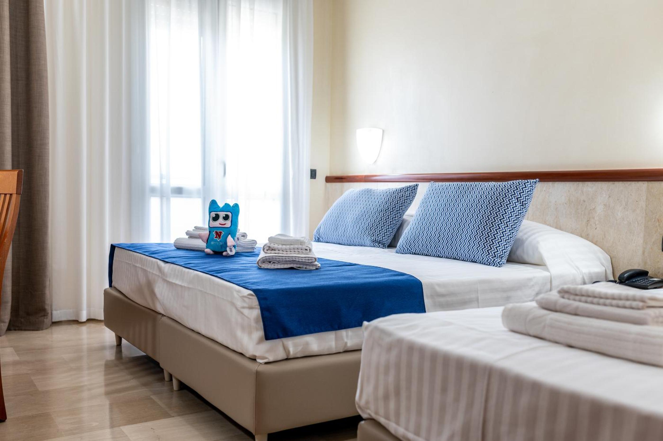 Triple Room with Pool View photo 3