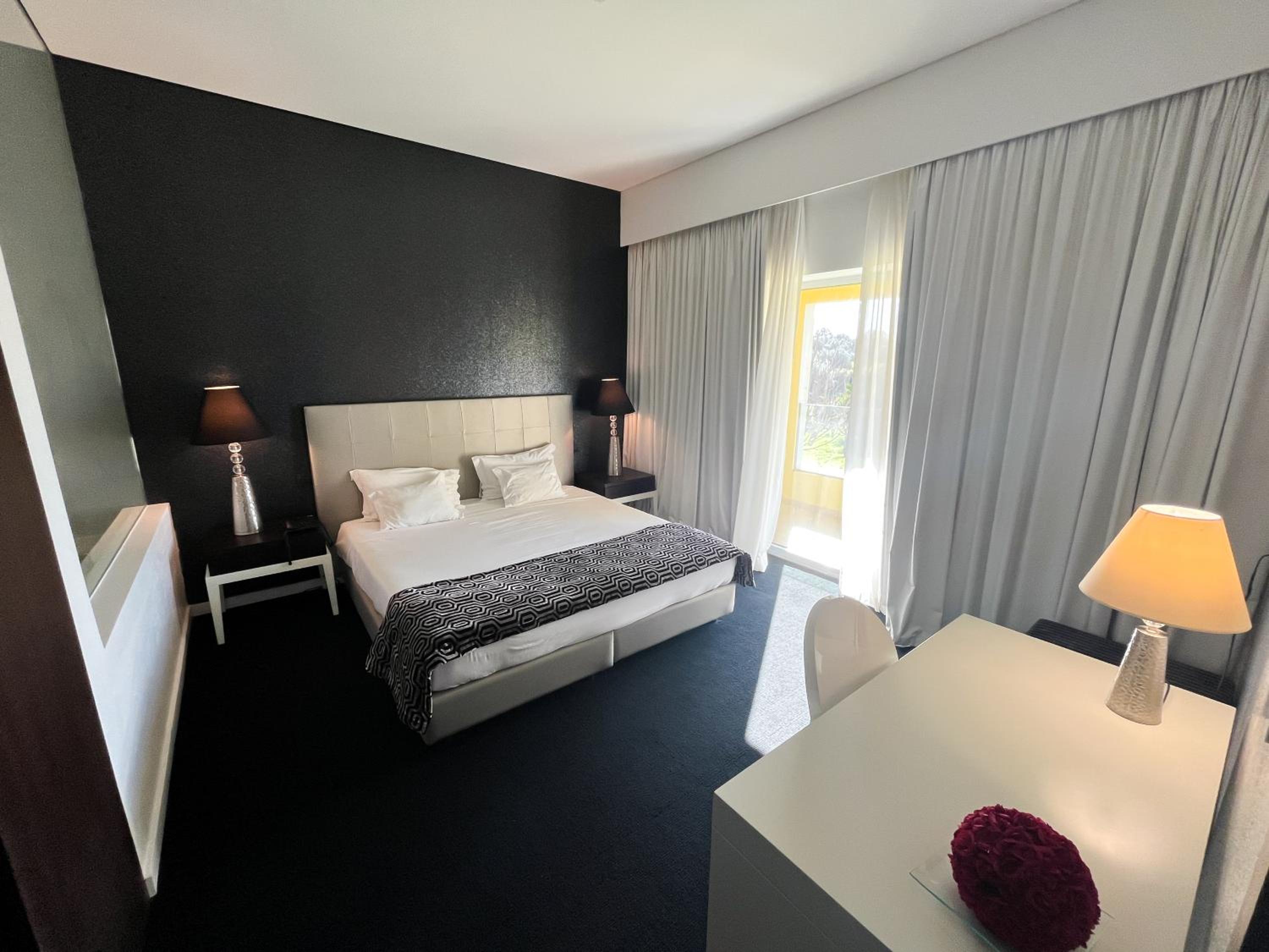 Standard Suite - Photo 9