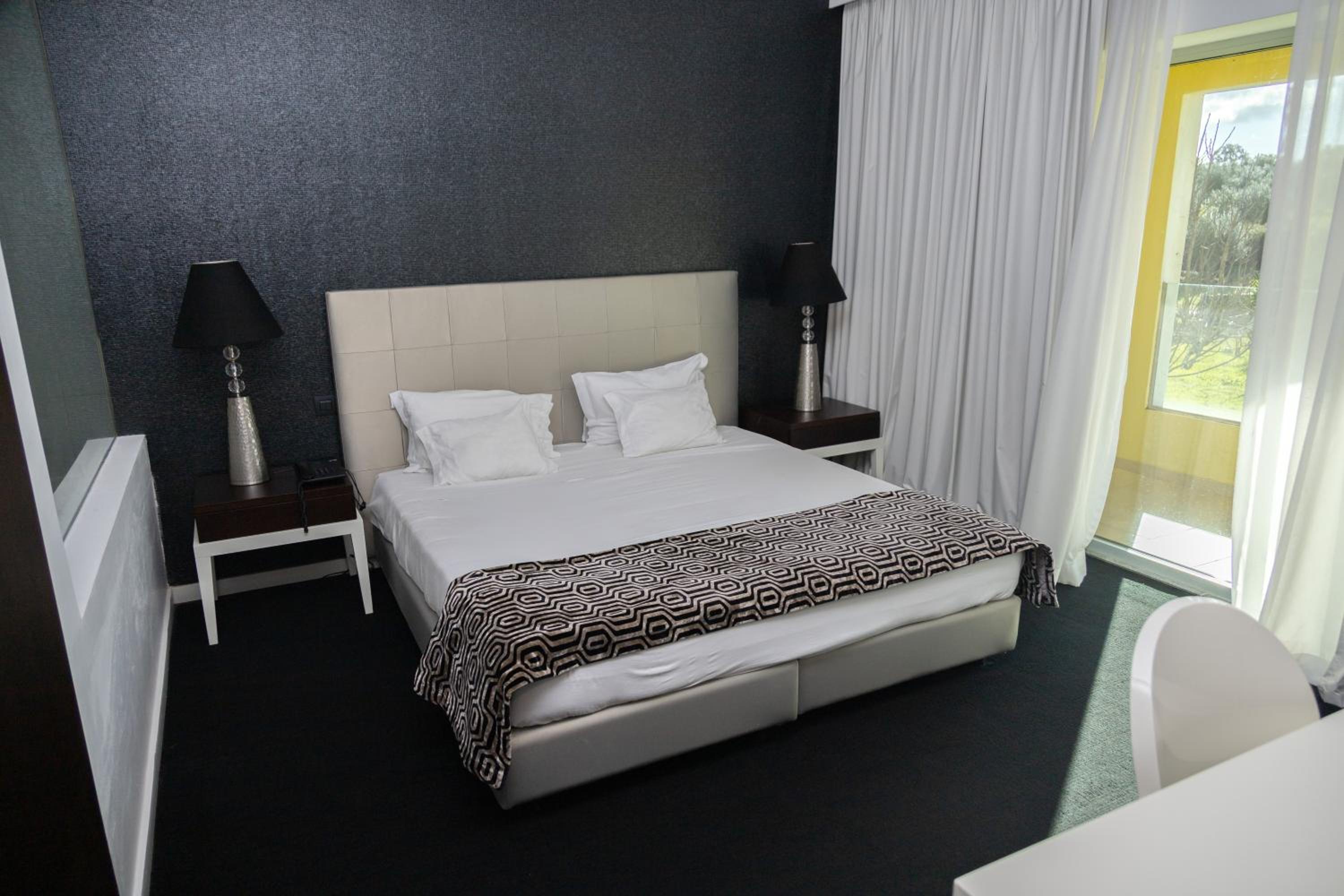 Standard Suite - Photo 4